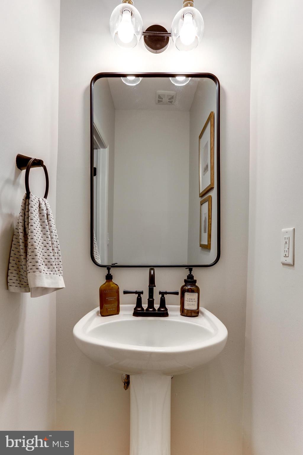 7948 Sequoia Park Way