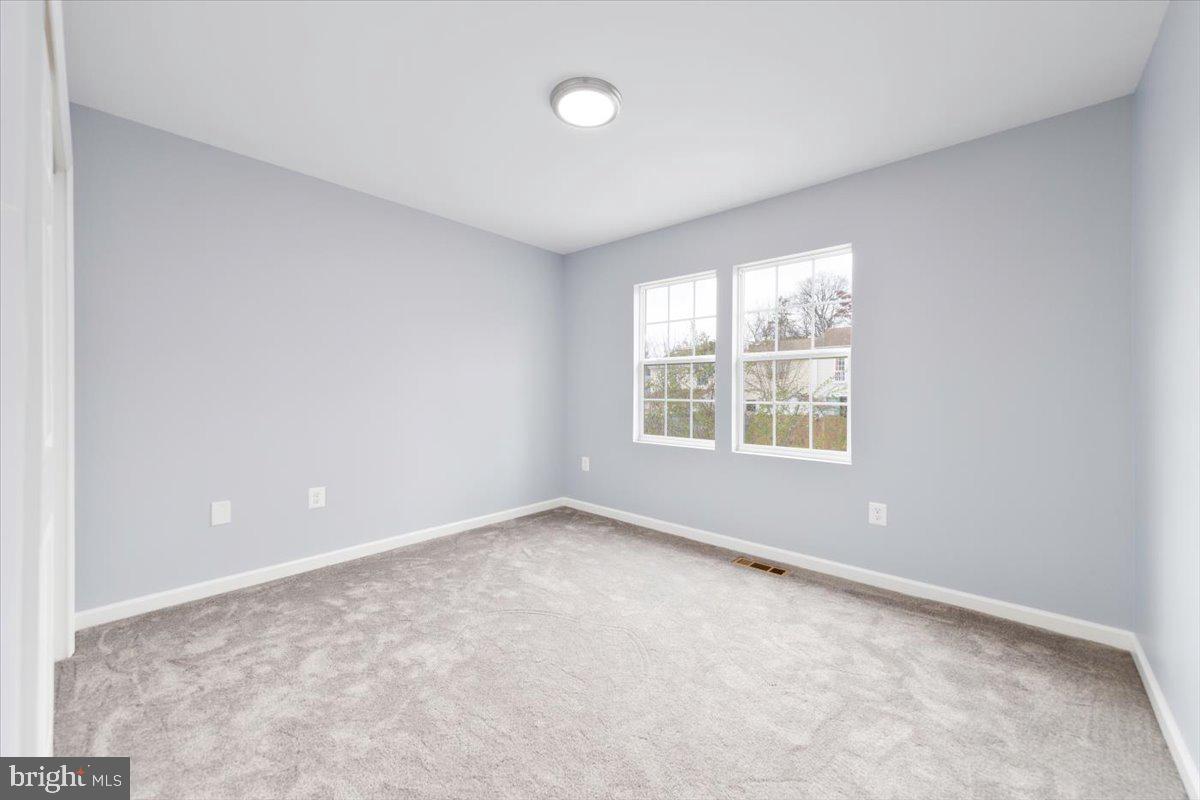 12304 WOODLAWN COURT