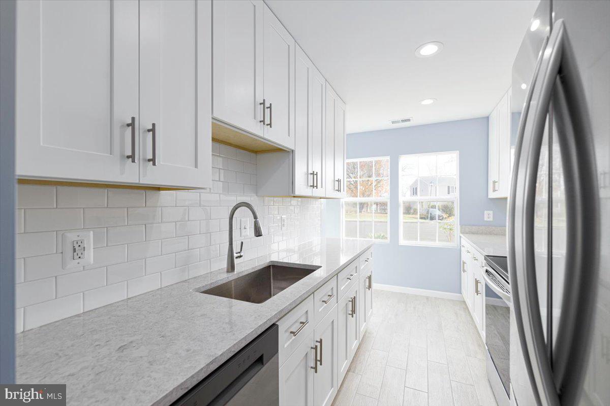 12304 WOODLAWN COURT