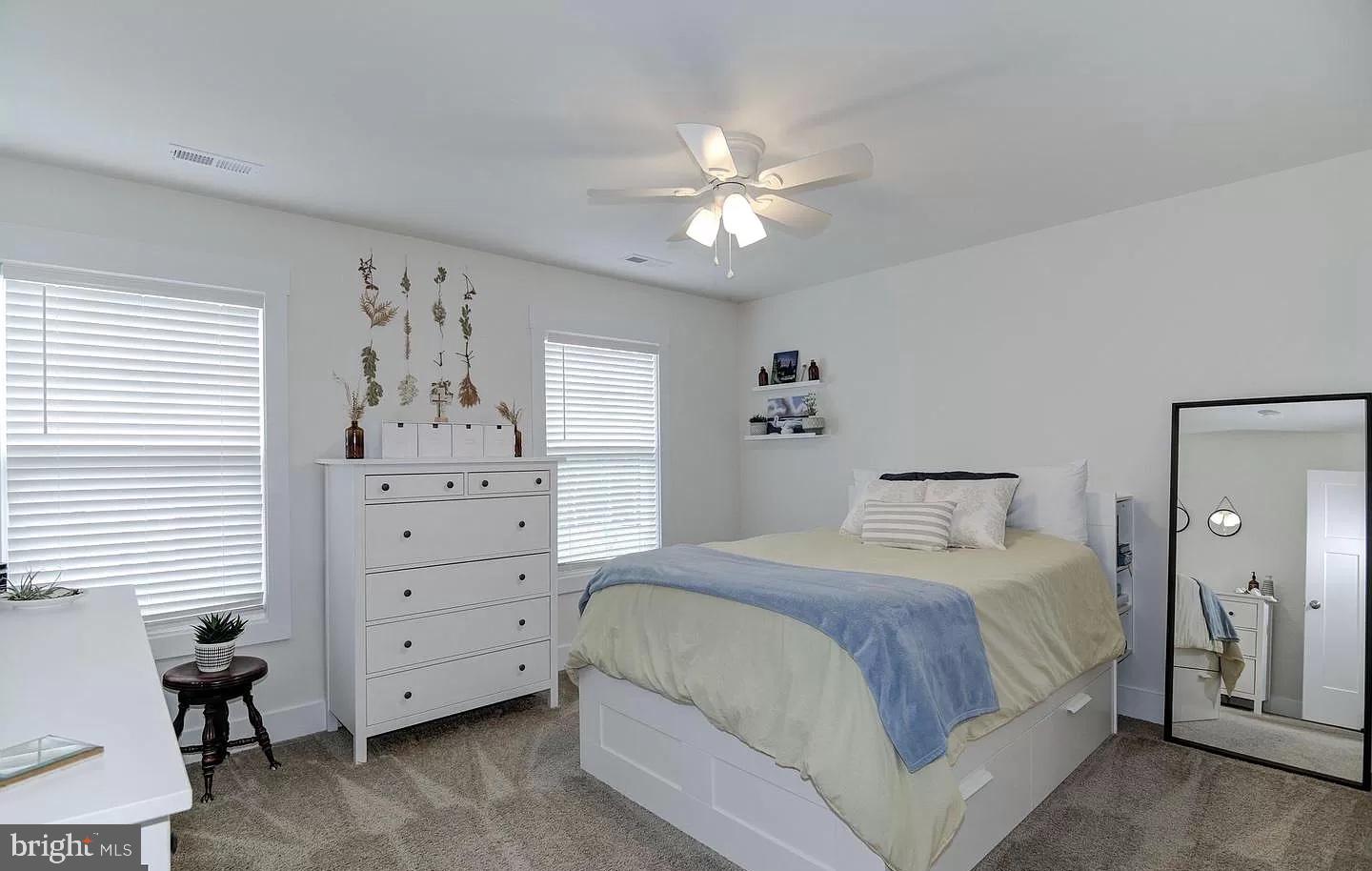 21 Avalon Ln