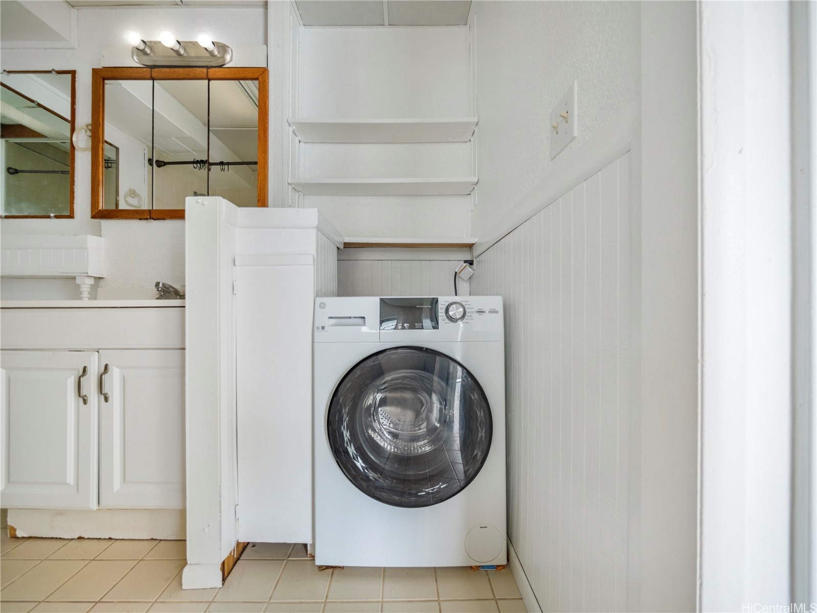 2421 Ala Wai Boulevard 805