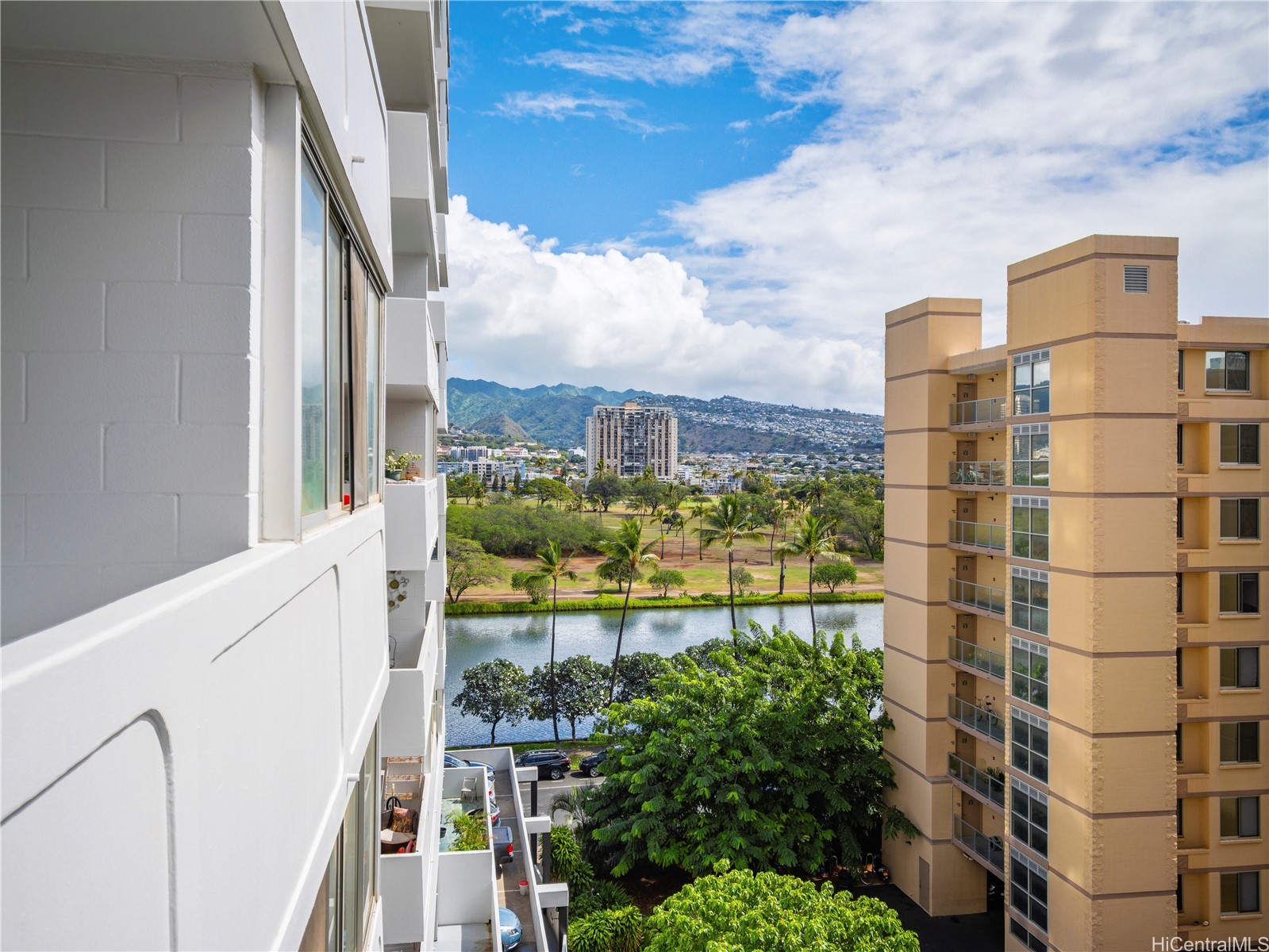 2421 Ala Wai Boulevard 805