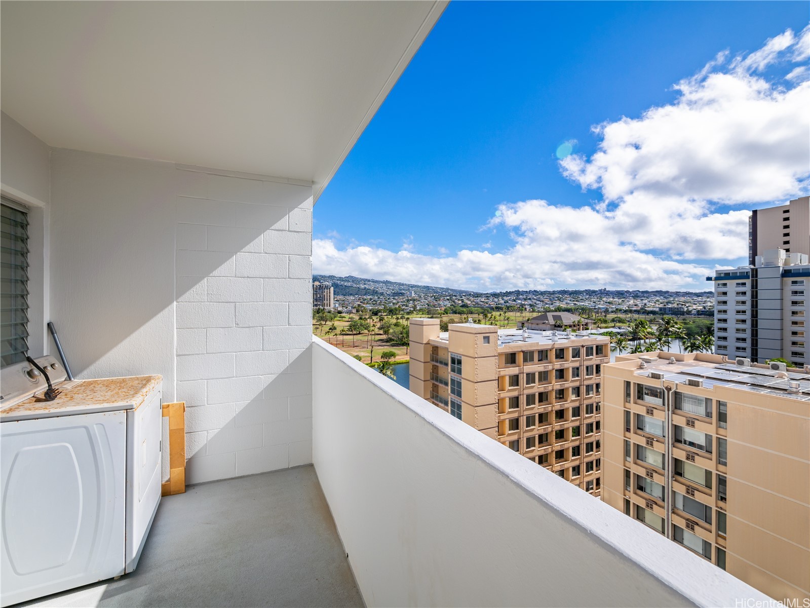 2421 Ala Wai Boulevard 1205