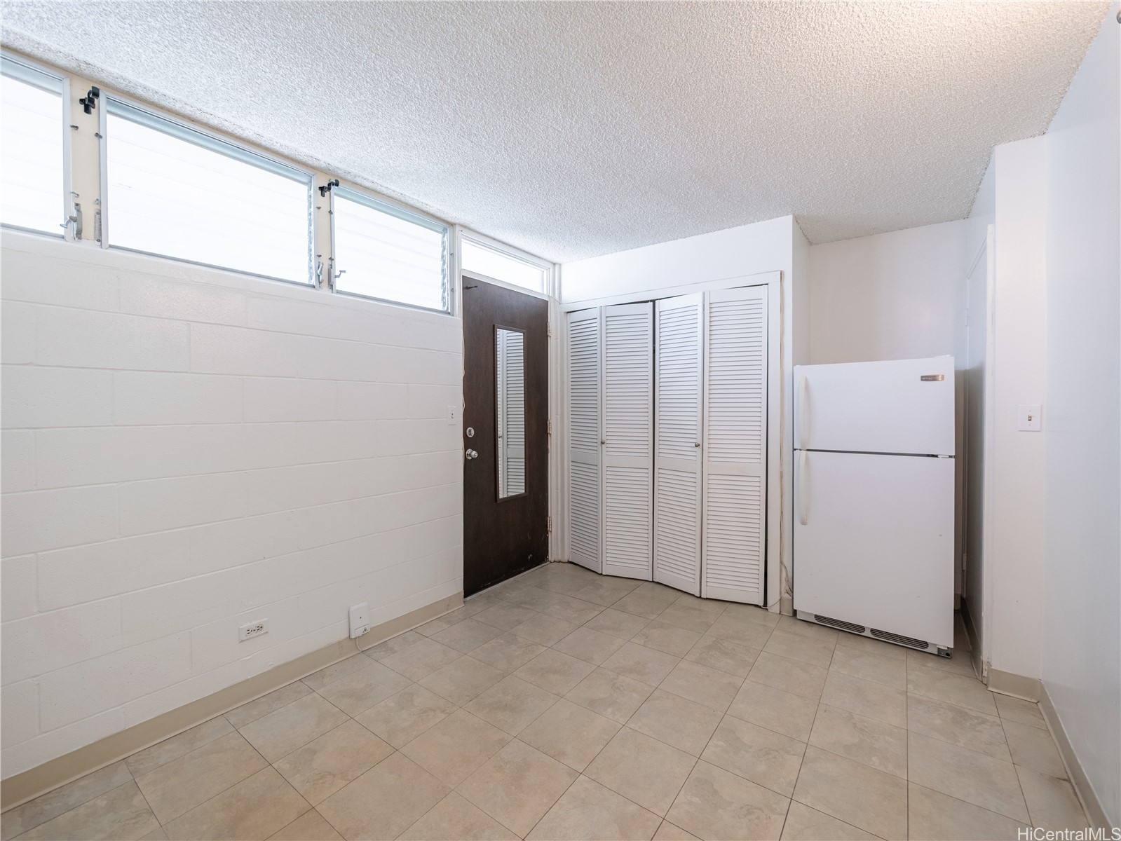 2421 Ala Wai Boulevard 1205