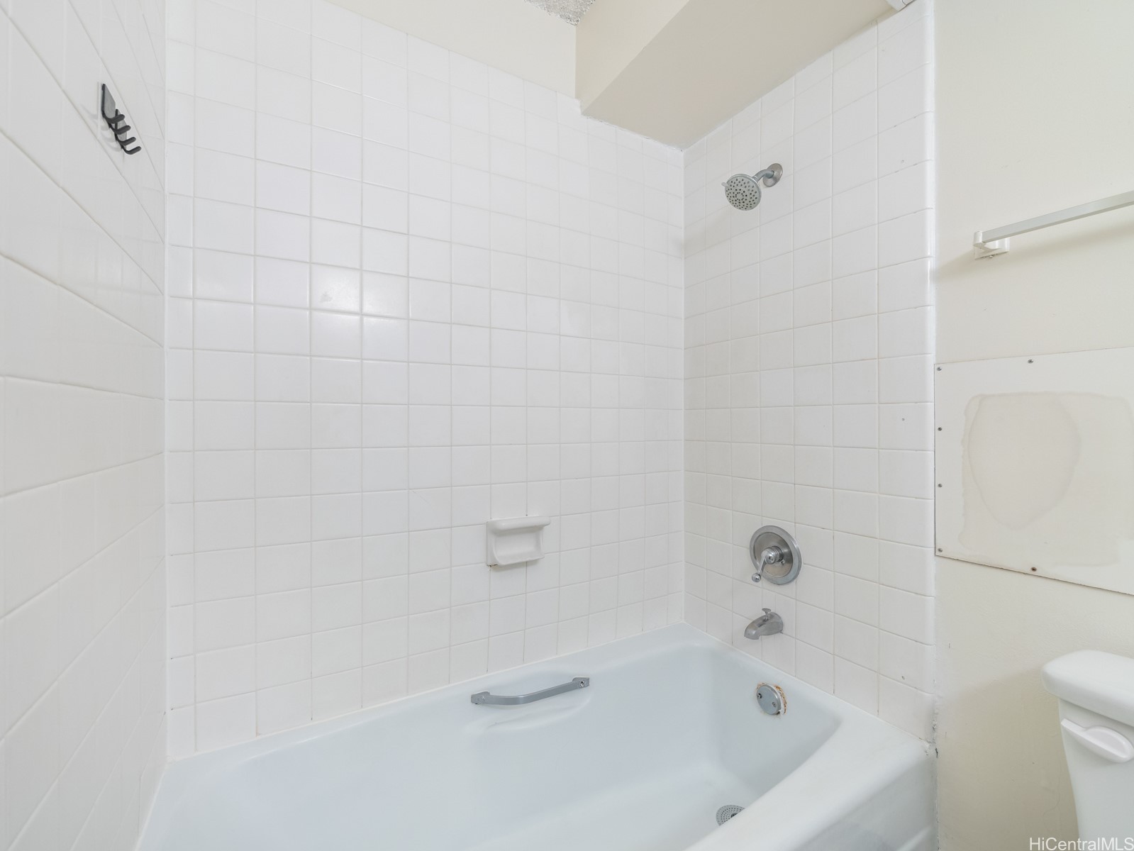 2421 Ala Wai Boulevard 1205