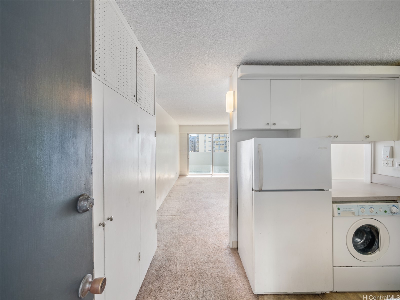 2421 Ala Wai Boulevard 1204