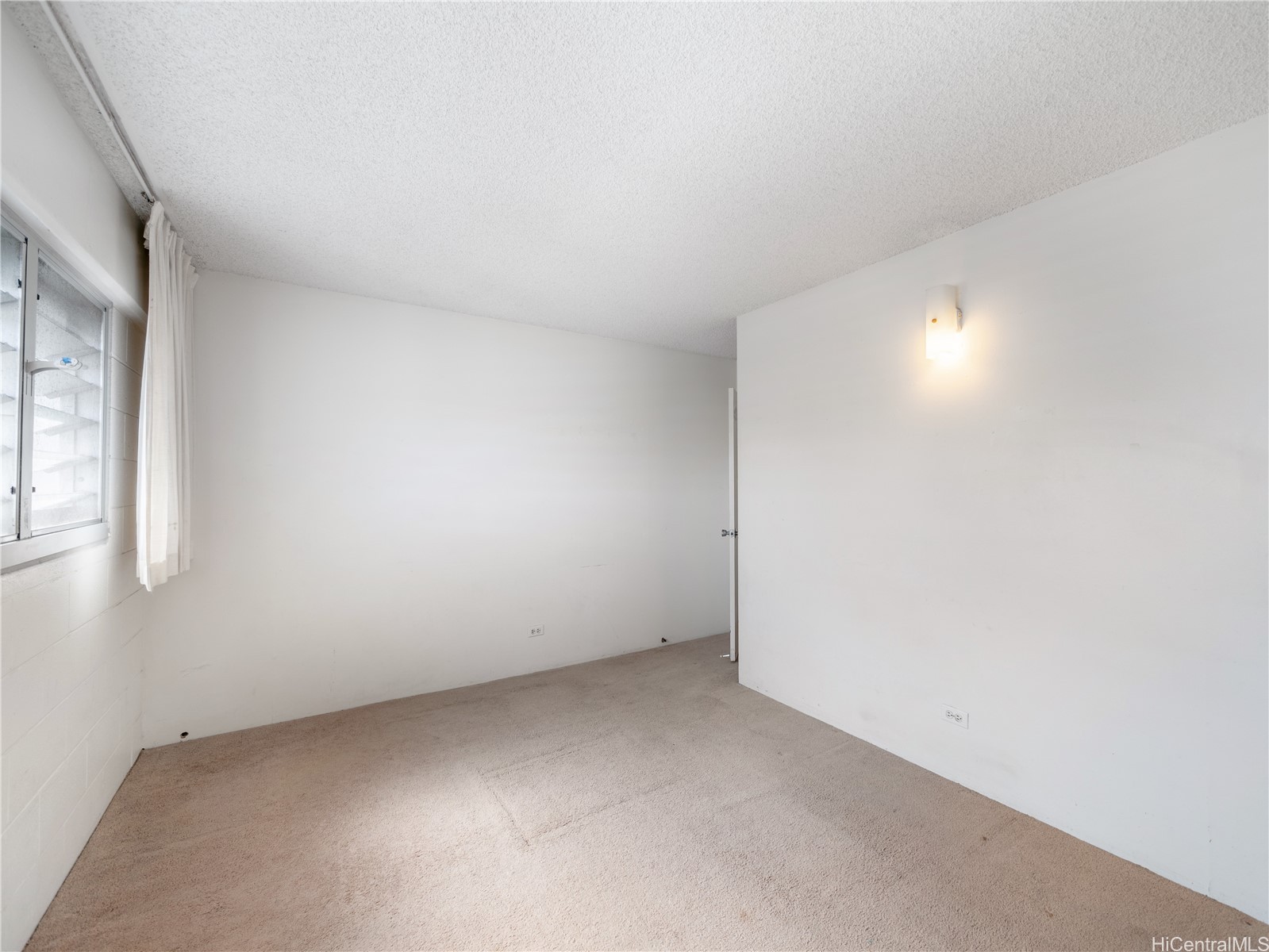 2421 Ala Wai Boulevard 1204