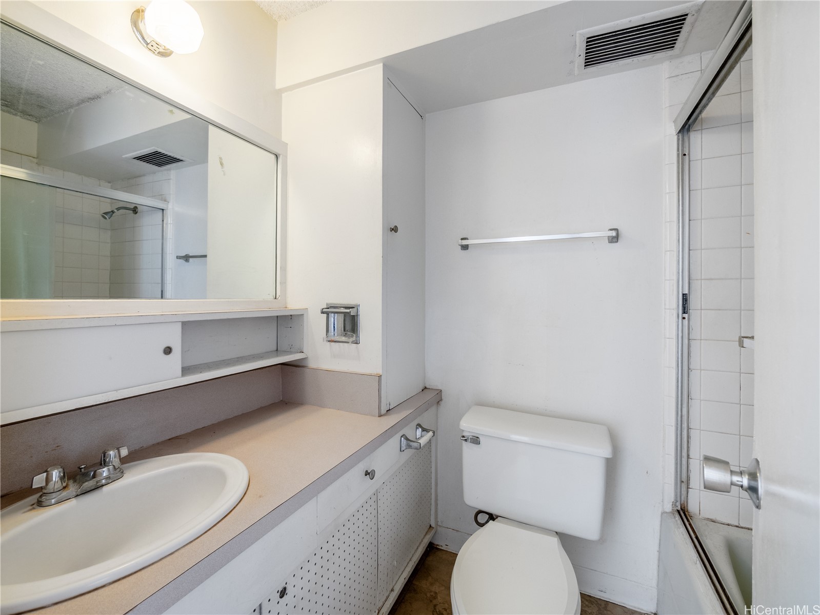 2421 Ala Wai Boulevard 1204