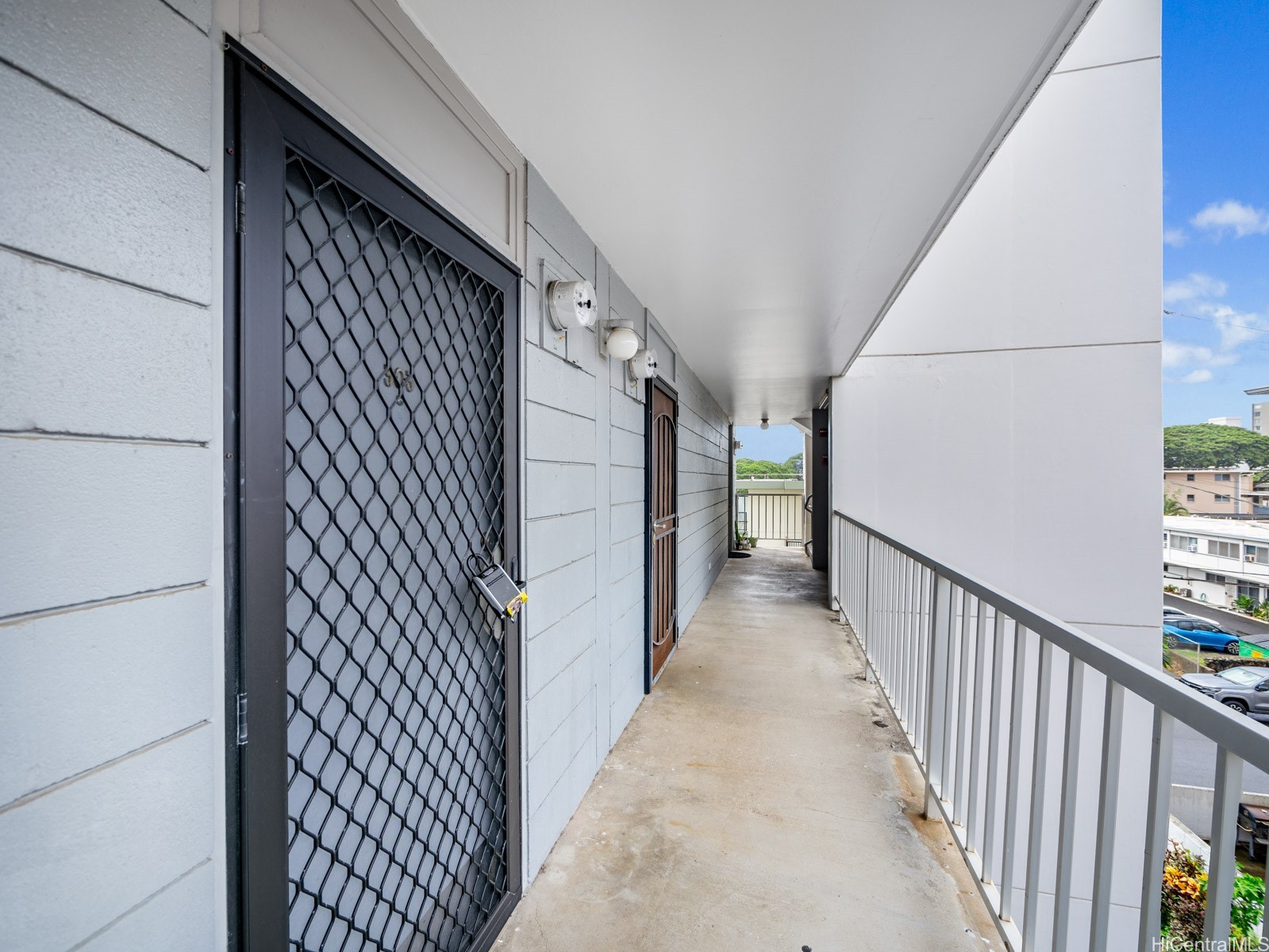 1718 Anapuni Street 303