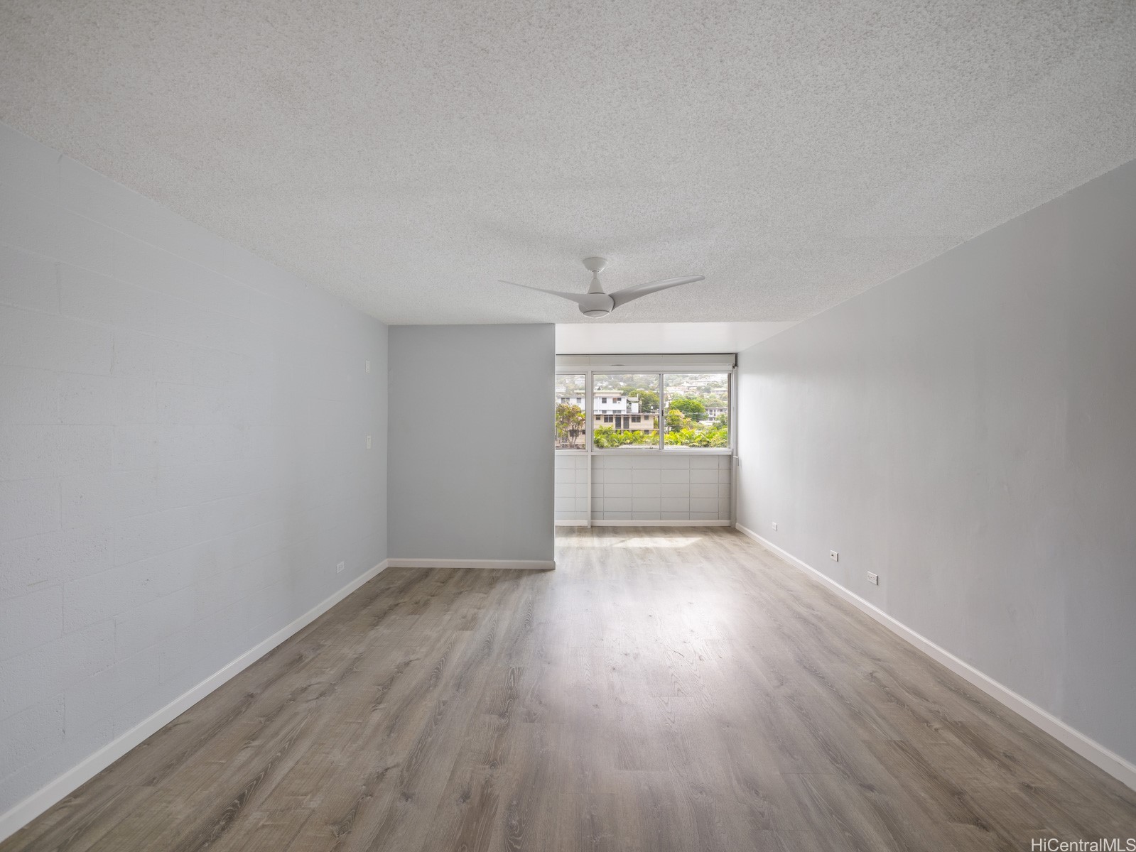 1718 Anapuni Street 303