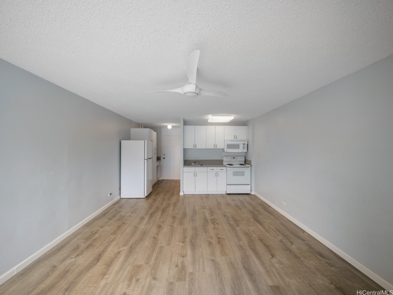 1718 Anapuni Street 303