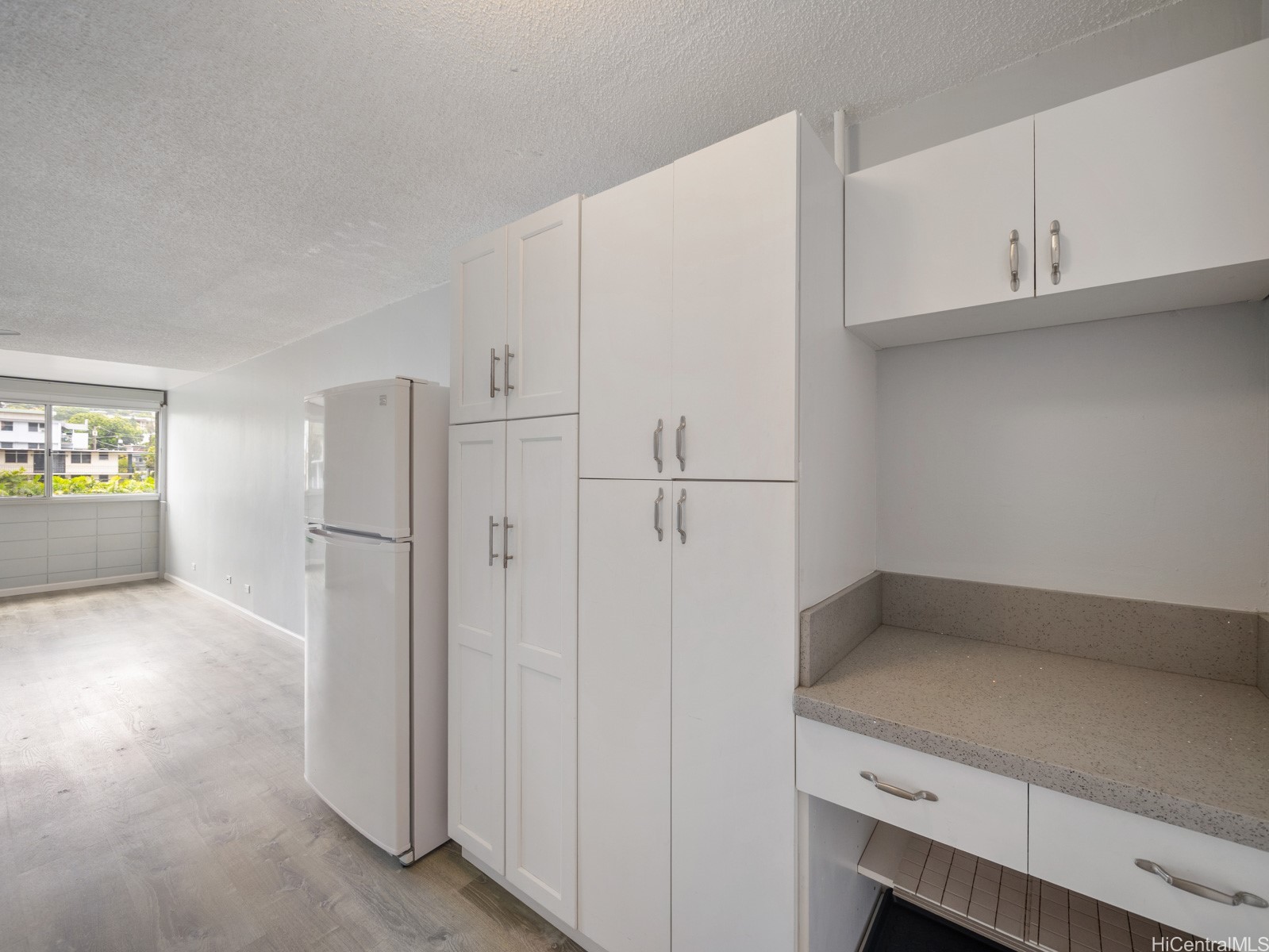 1718 Anapuni Street 303