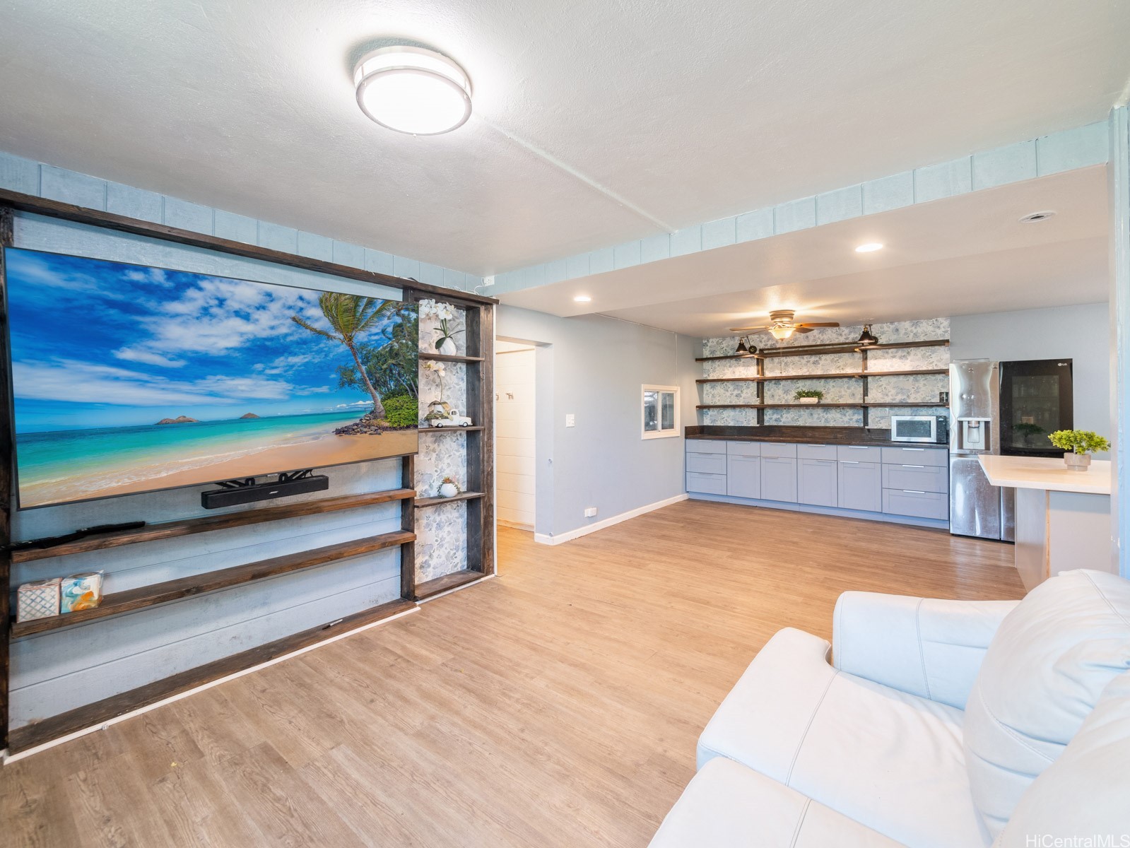87-636 Farrington Highway