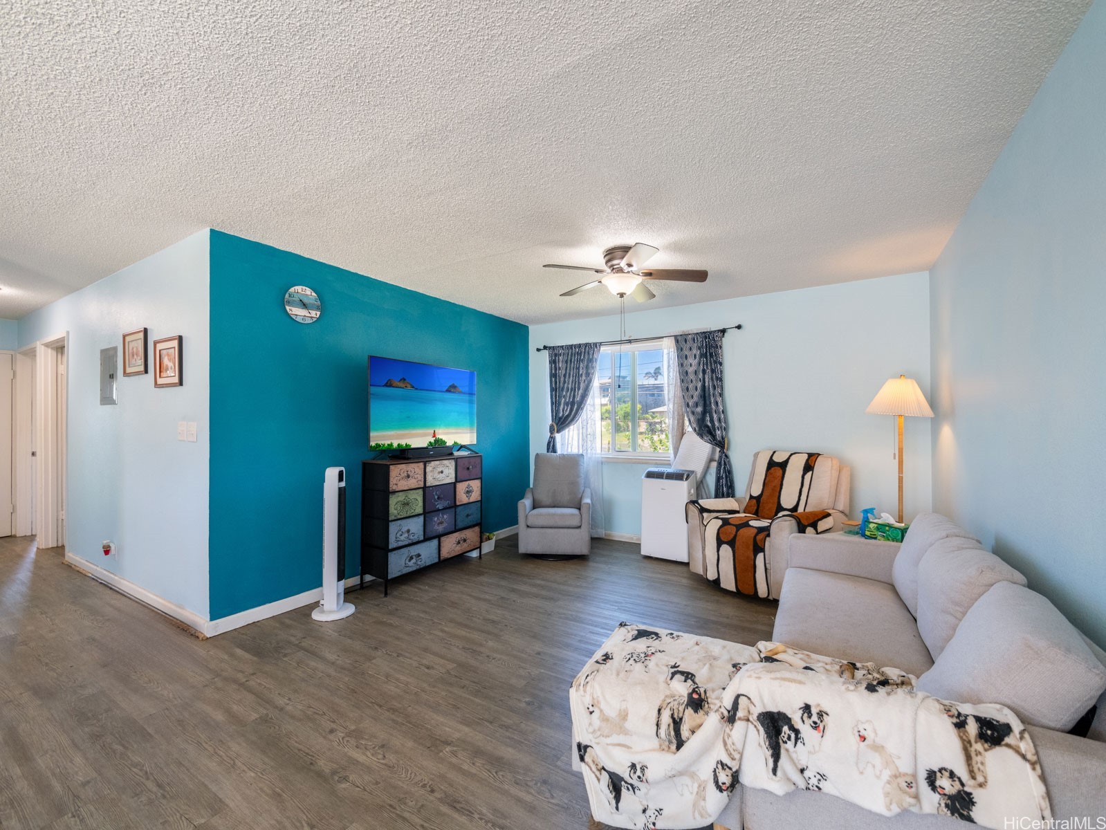 87-636 Farrington Highway