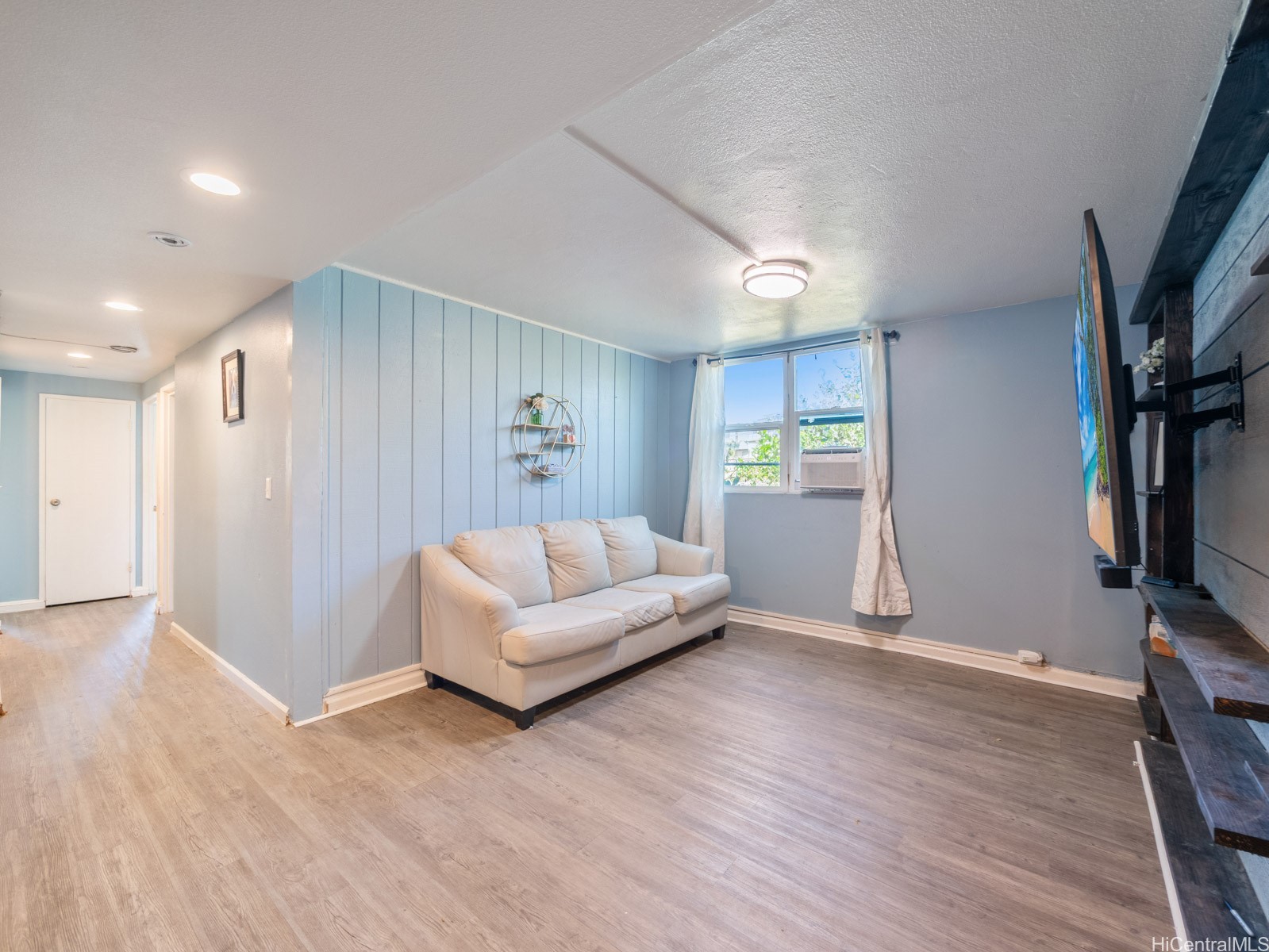87-636 Farrington Highway