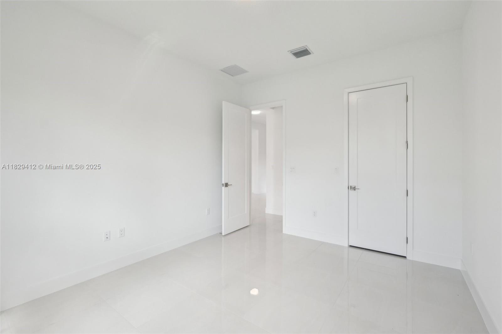 13075 Feathering Way