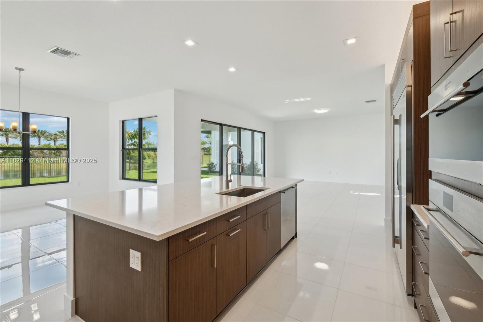 13075 Feathering Way