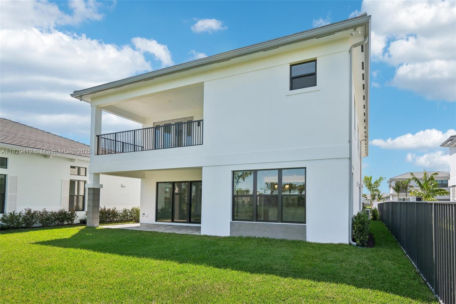 13075 Feathering Way