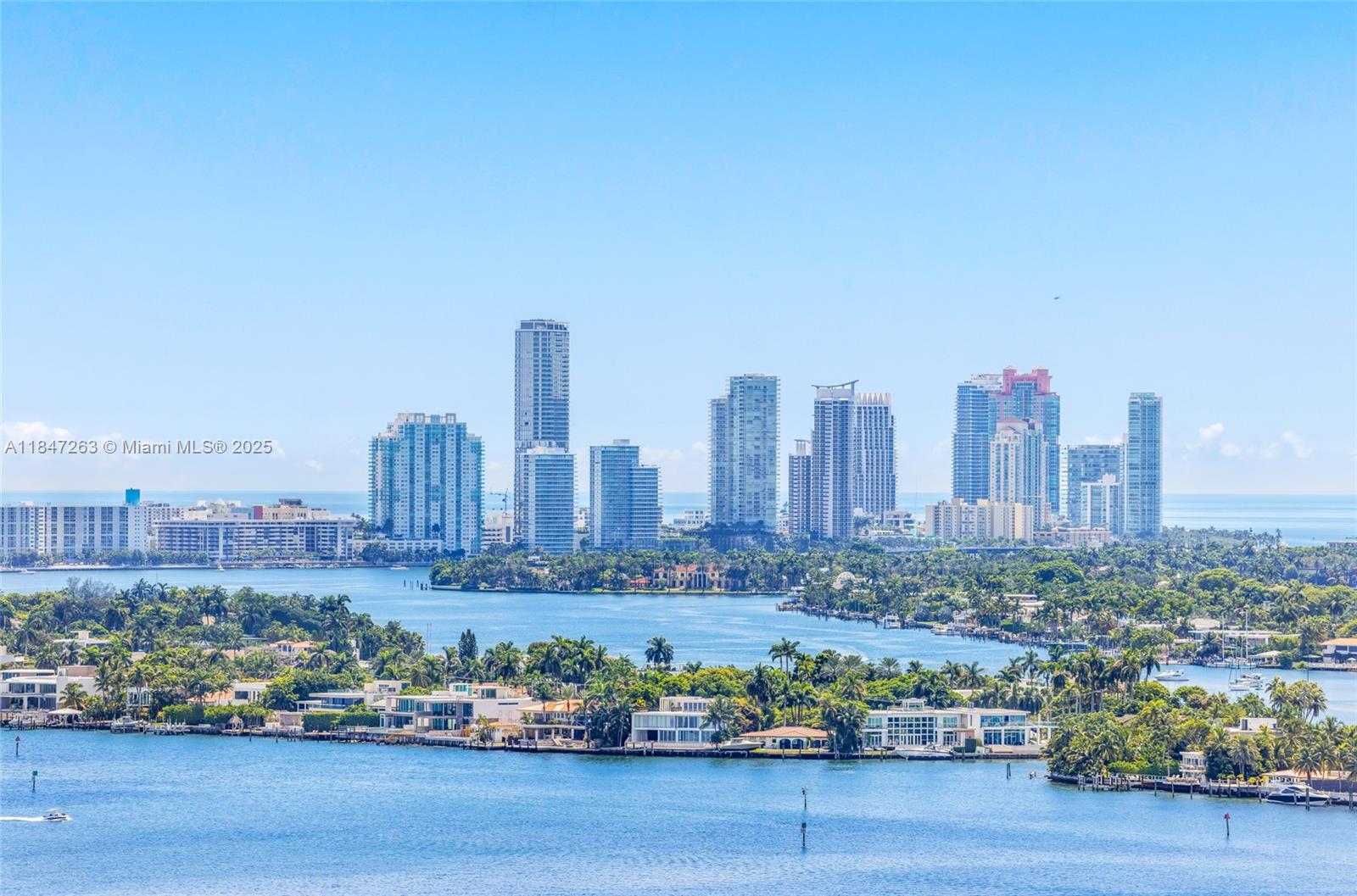 700 NE 24th St # 2101