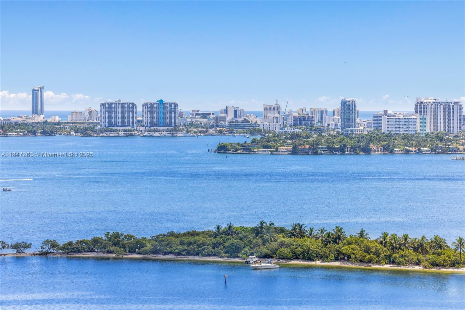 700 NE 24th St # 2101