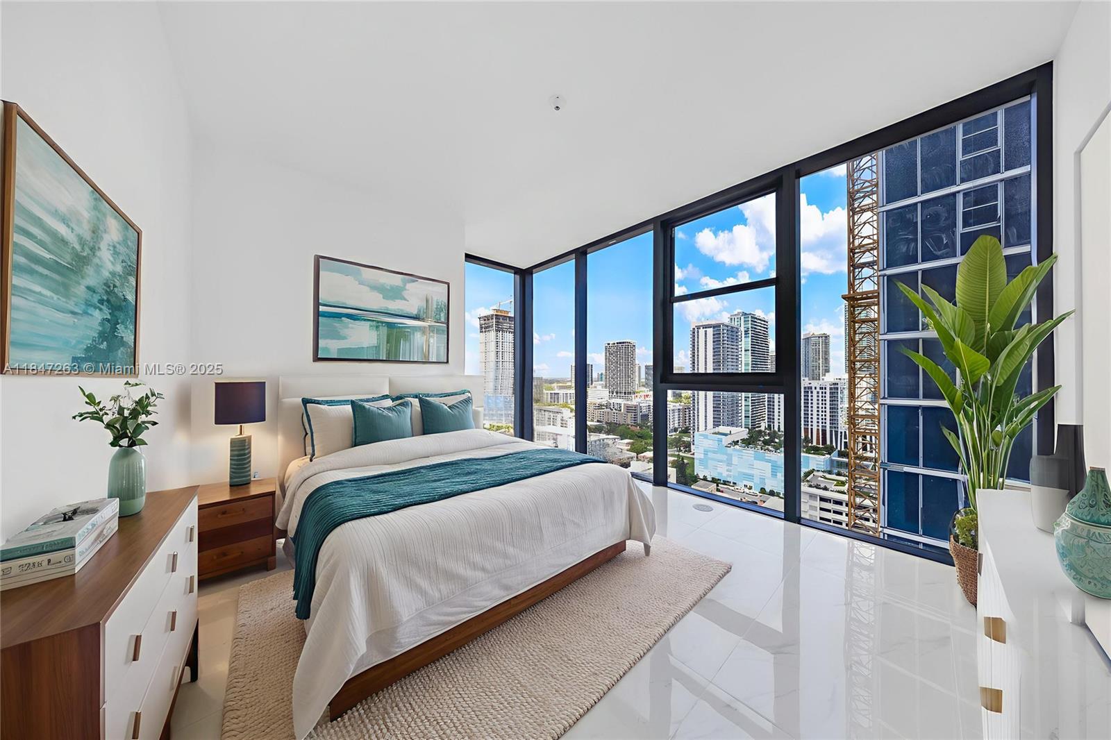 700 NE 24th St # 2101