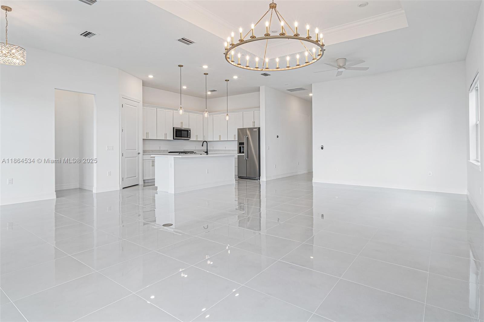 10444 Northbrook Cir
