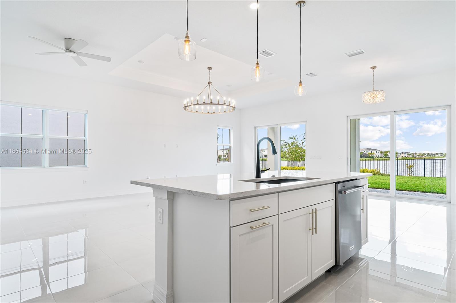 10444 Northbrook Cir