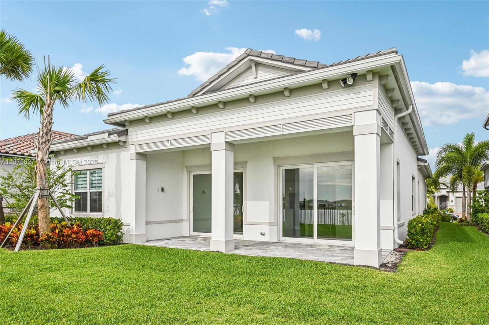 10444 Northbrook Cir