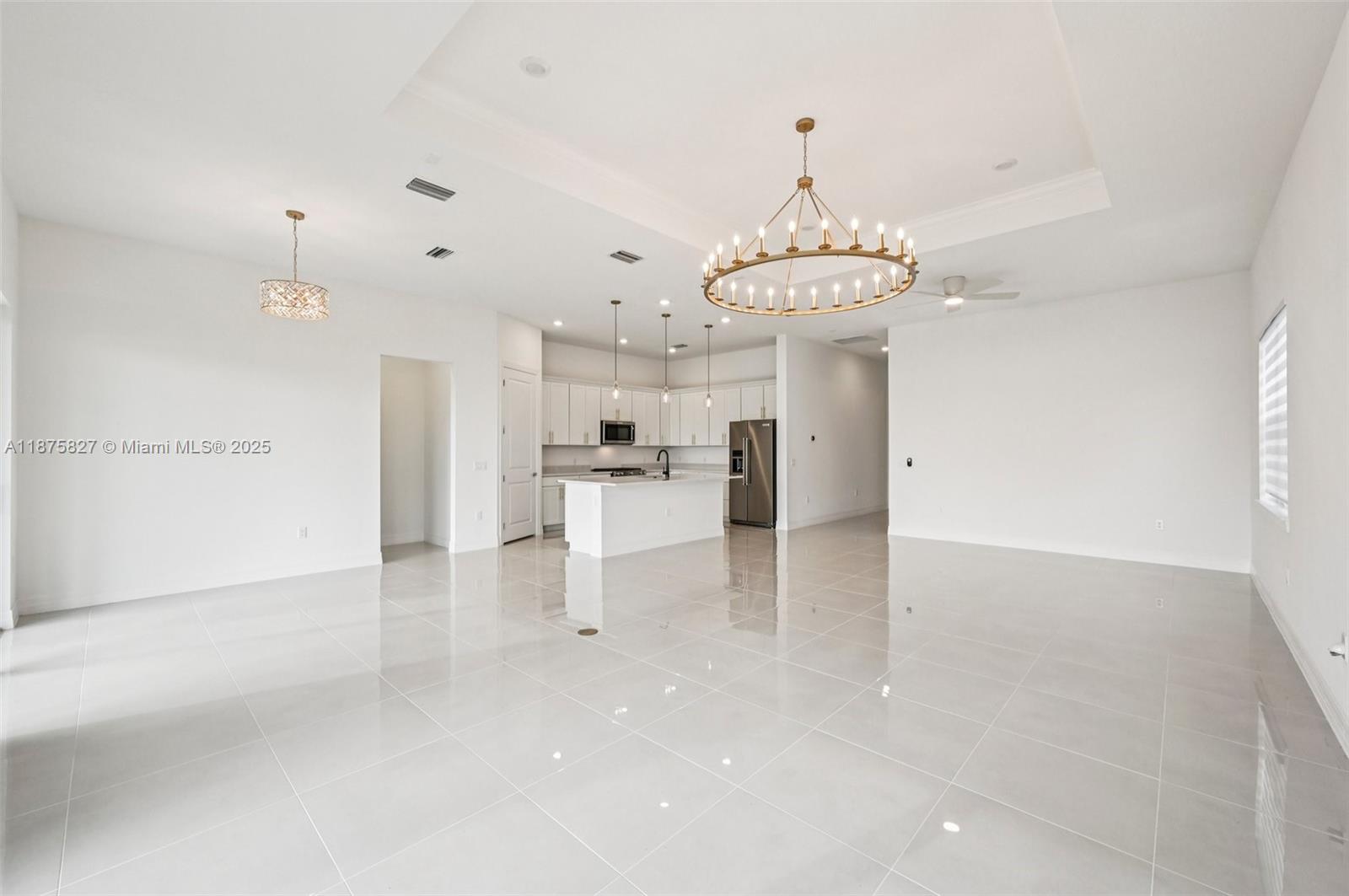 10444 Northbrook Cir