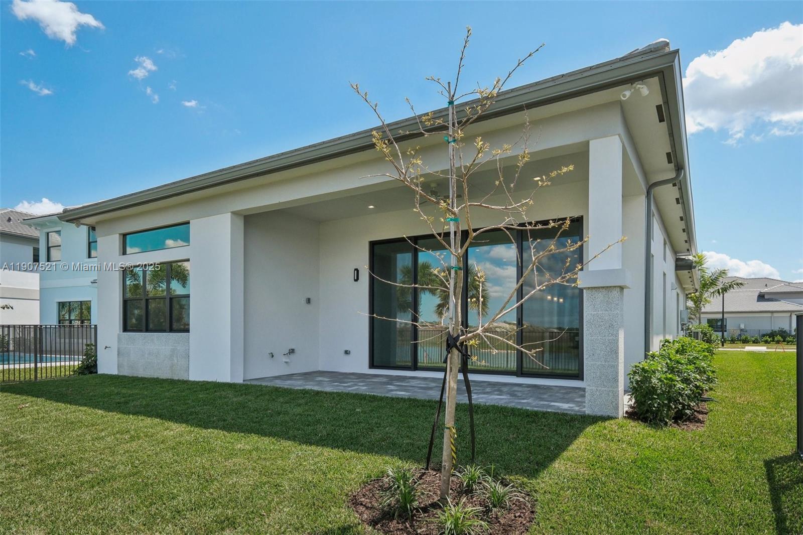 13131 Feathering Way