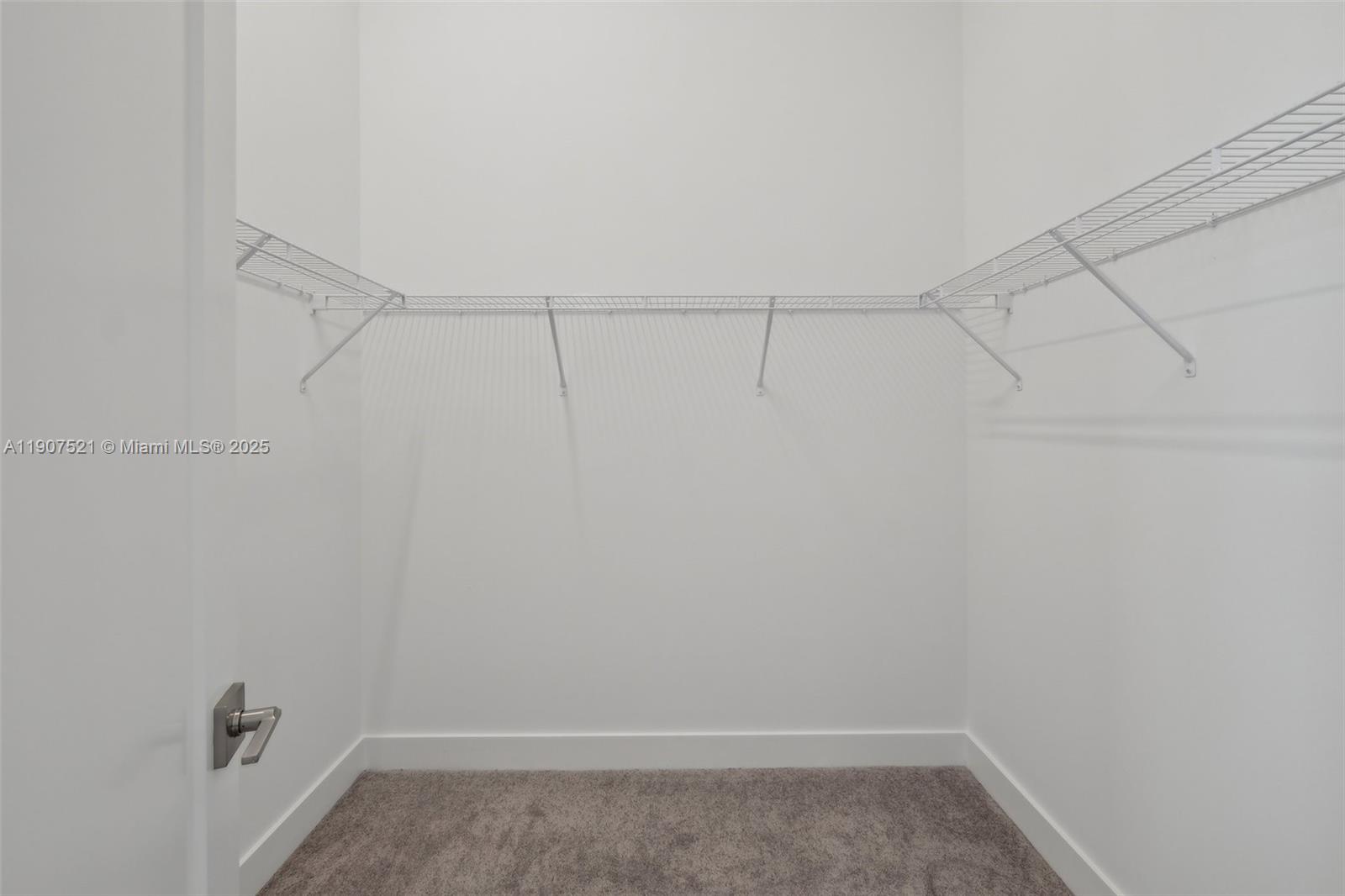 13131 Feathering Way