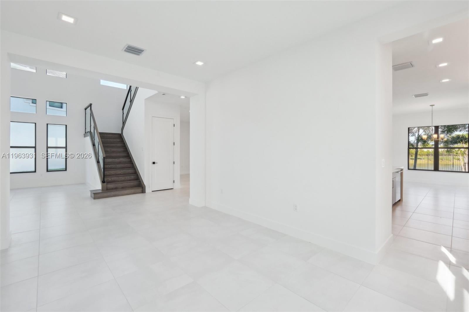 13083 Feathering Way