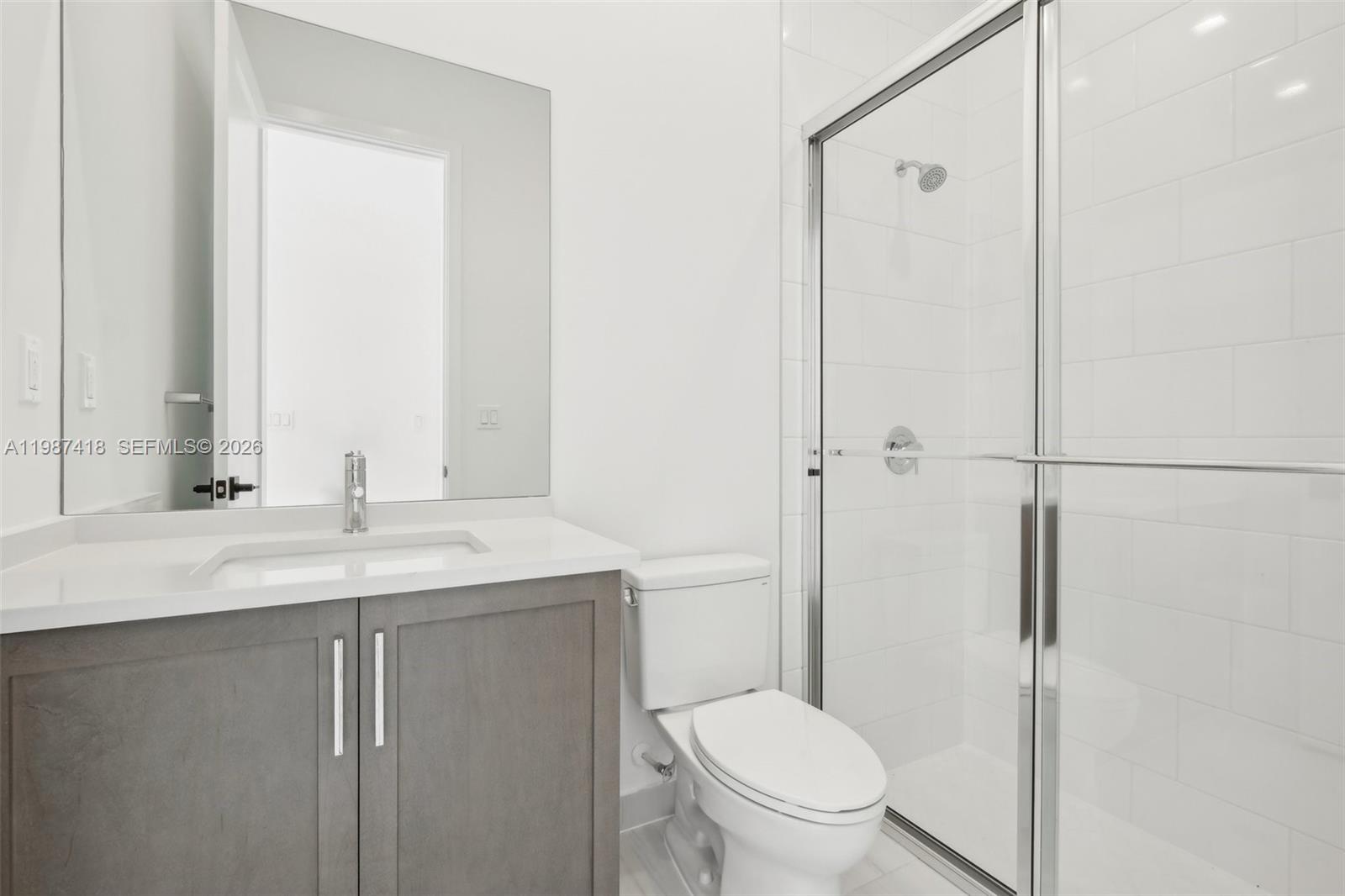 13083 Feathering Way