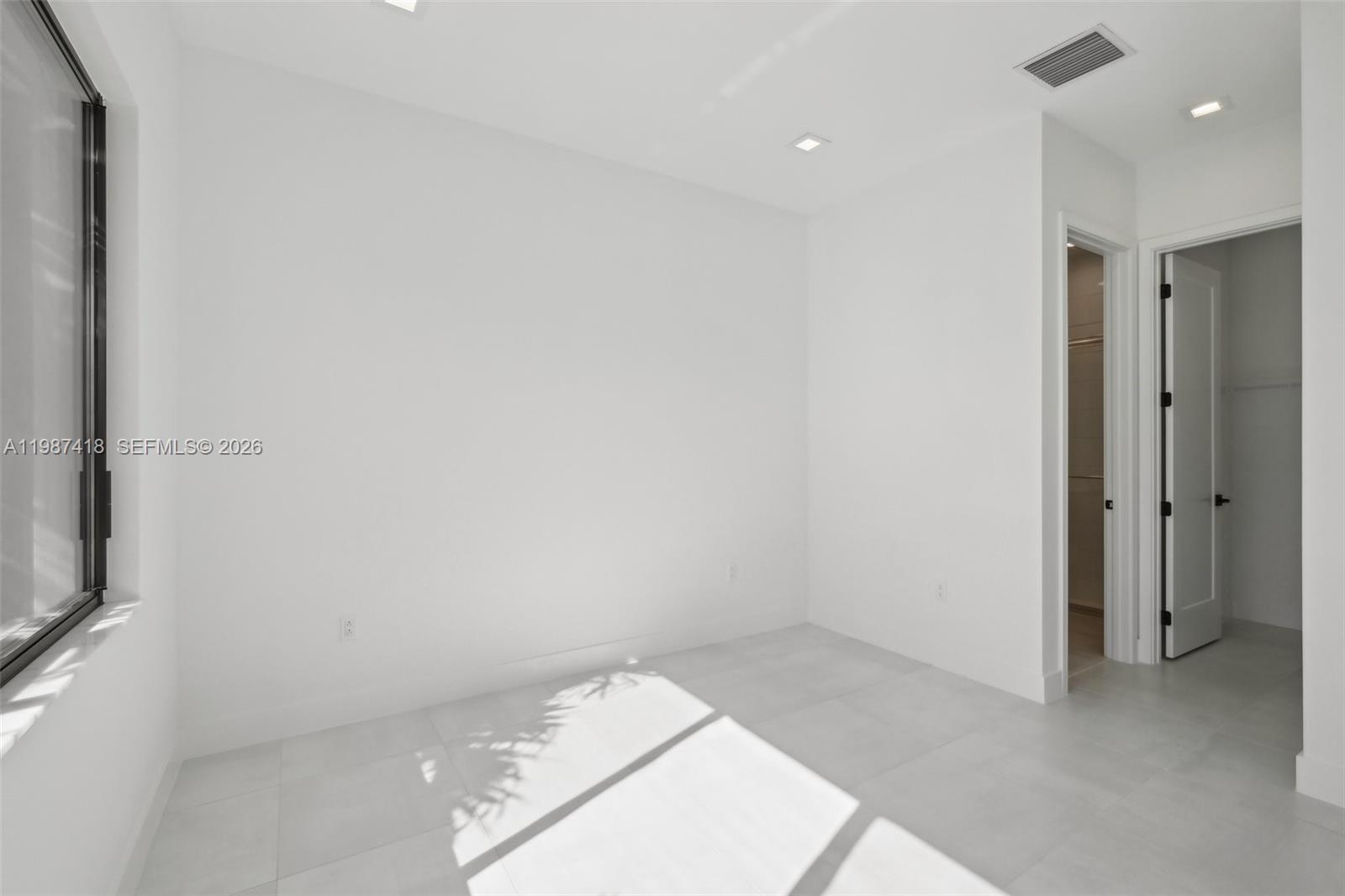 13083 Feathering Way