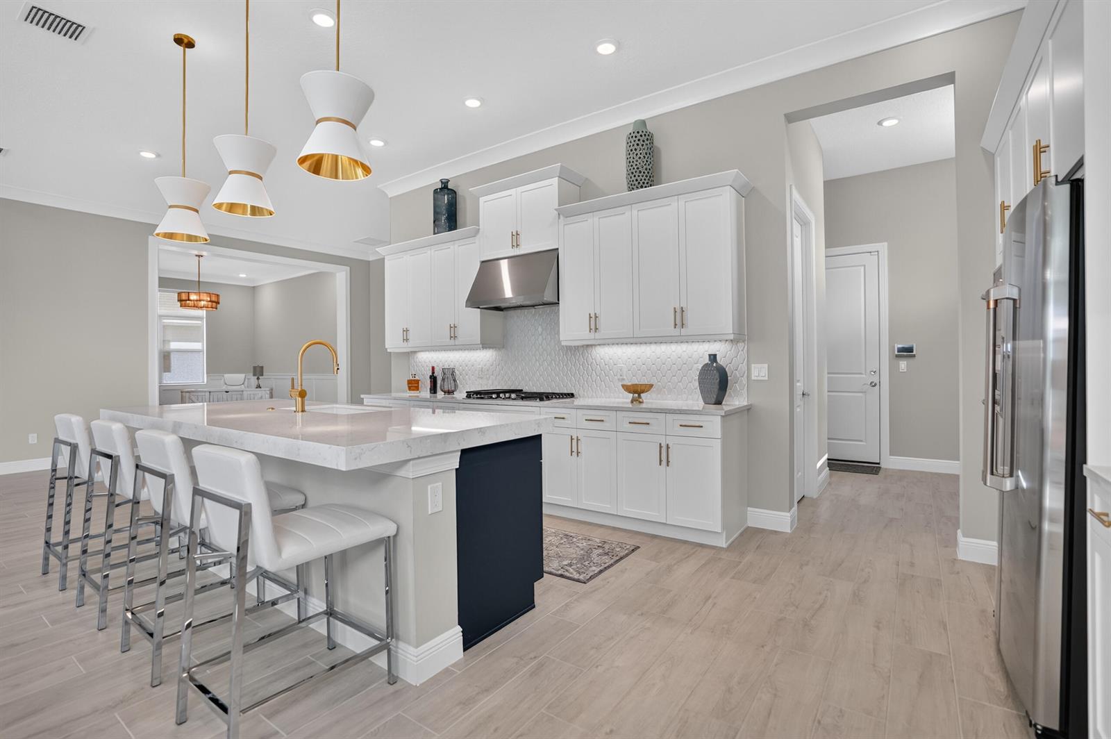 5231 SAINT VINCENT Lane