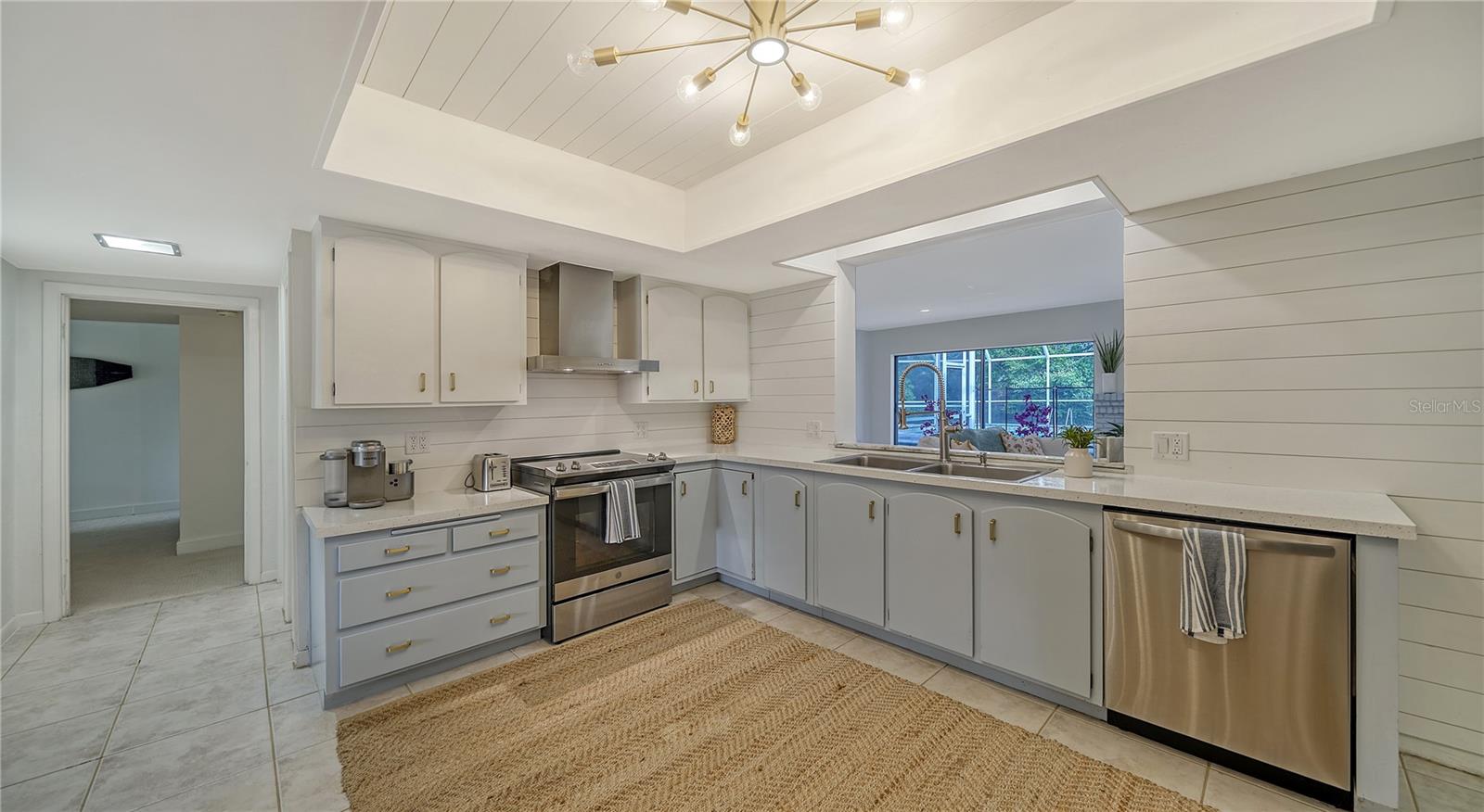 1411 QUAIL DR