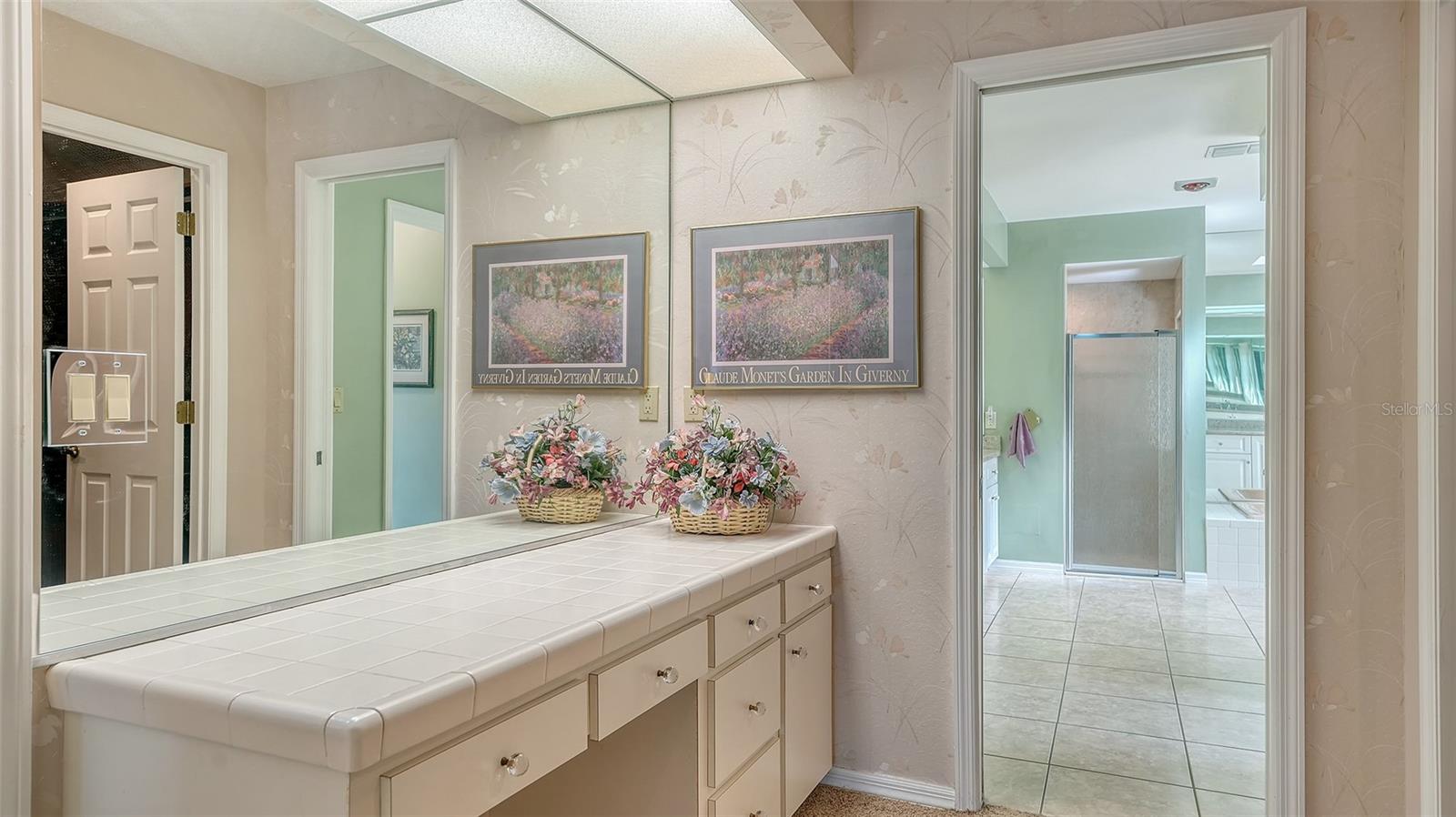 7426 WEEPING WILLOW BLVD