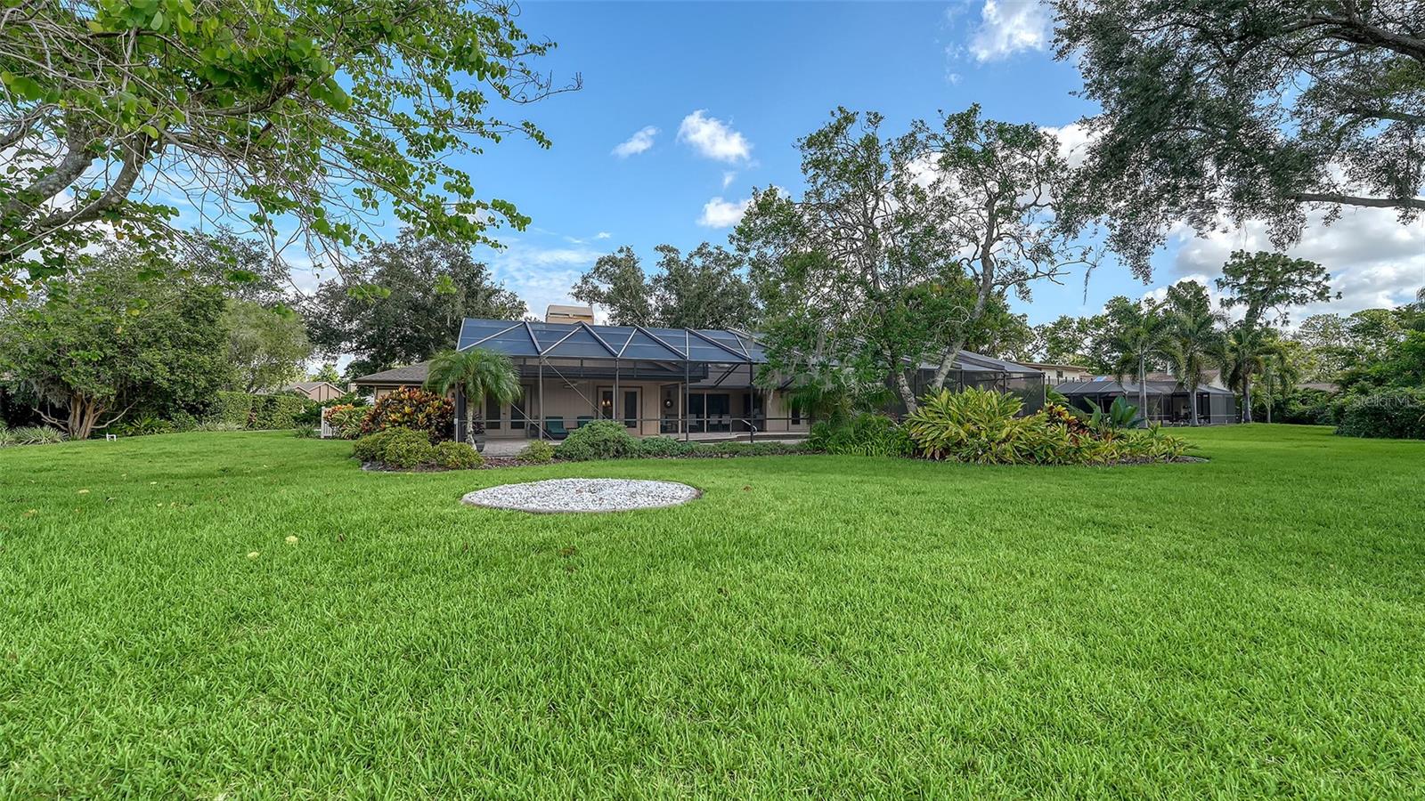 7426 WEEPING WILLOW BLVD