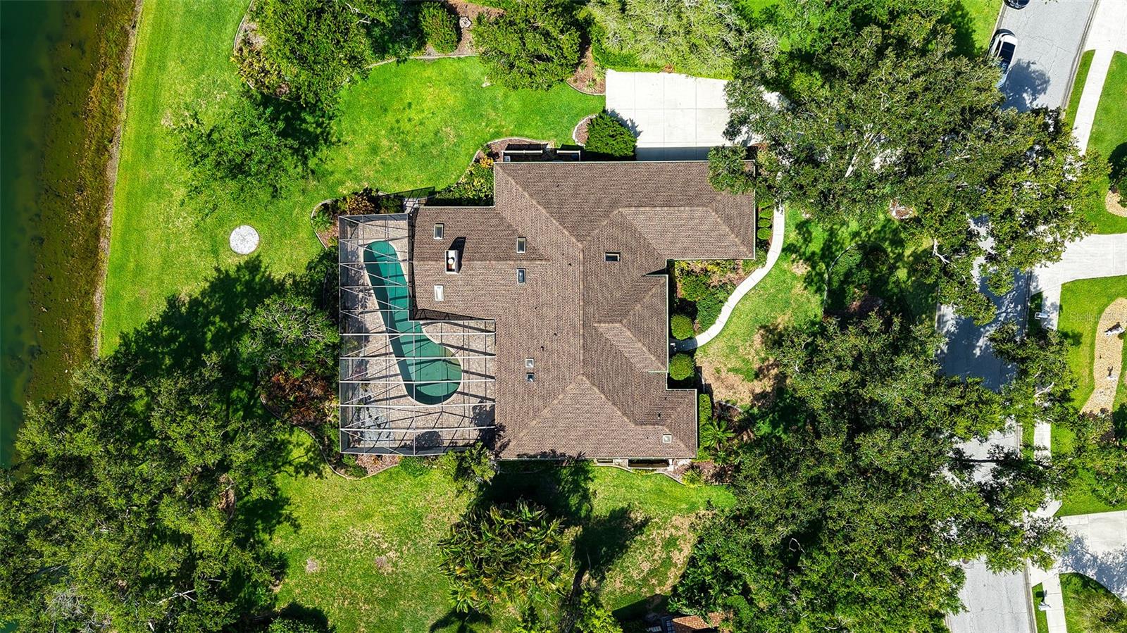 7426 WEEPING WILLOW BLVD