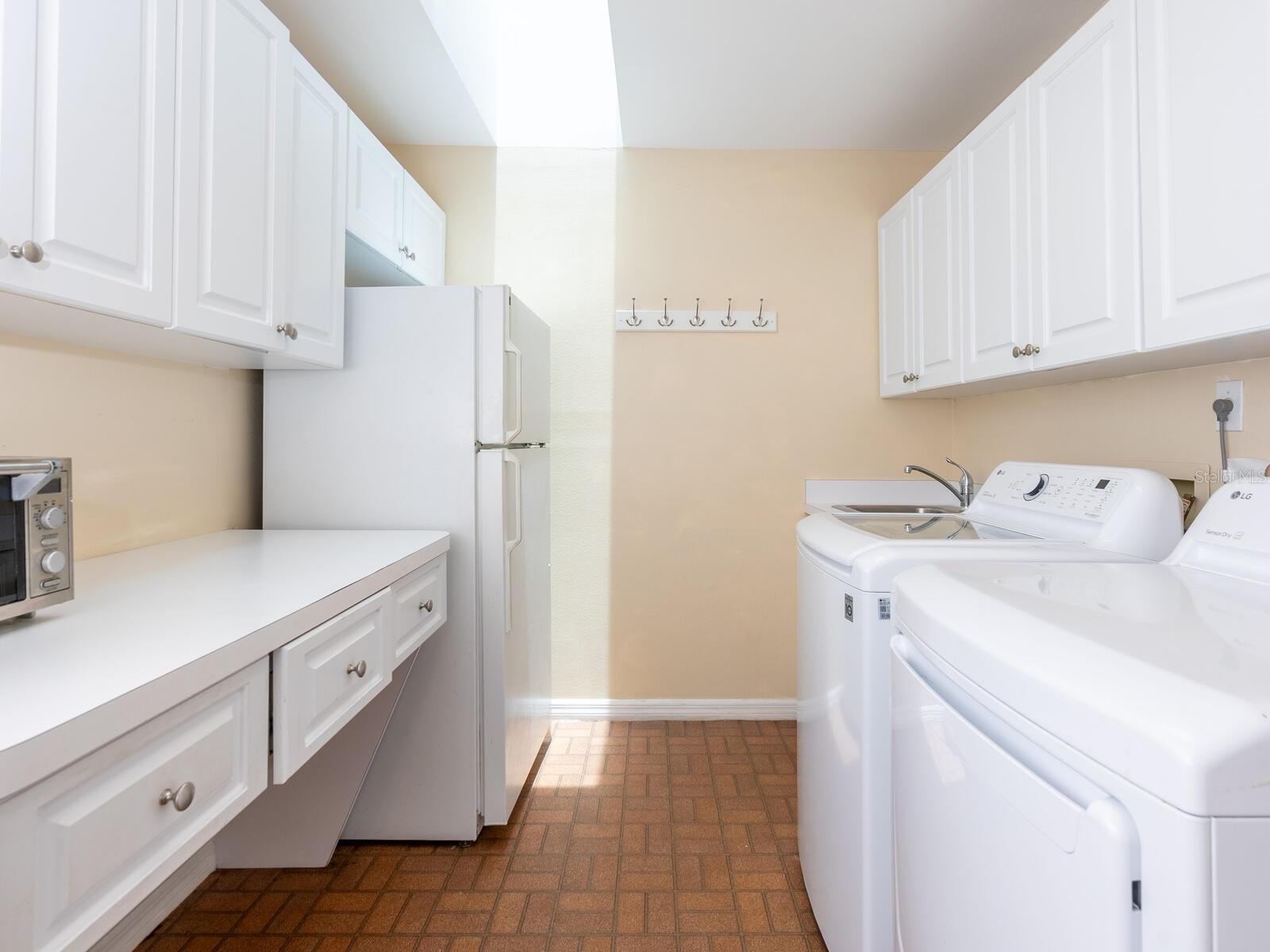 3632 BENEVA OAKS BLVD