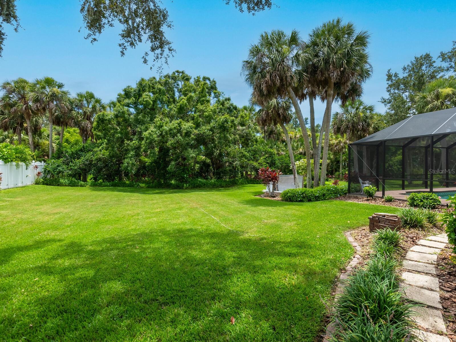 3632 BENEVA OAKS BLVD