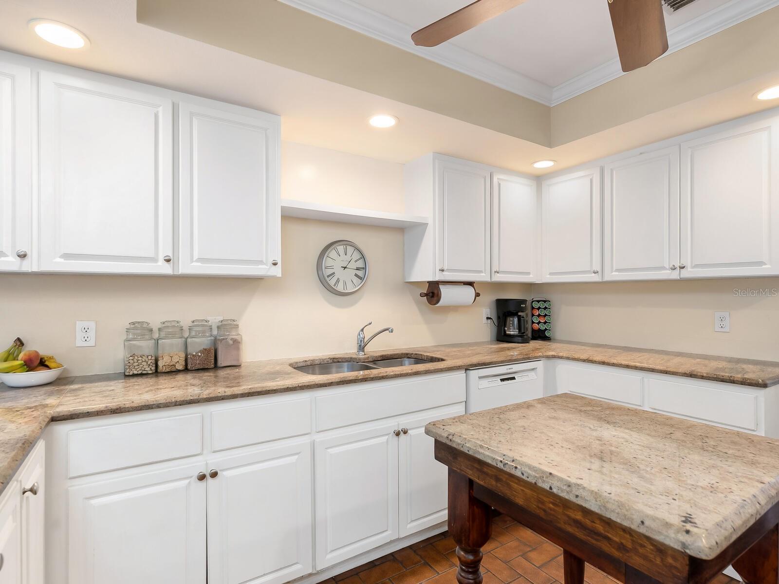 3632 BENEVA OAKS BLVD