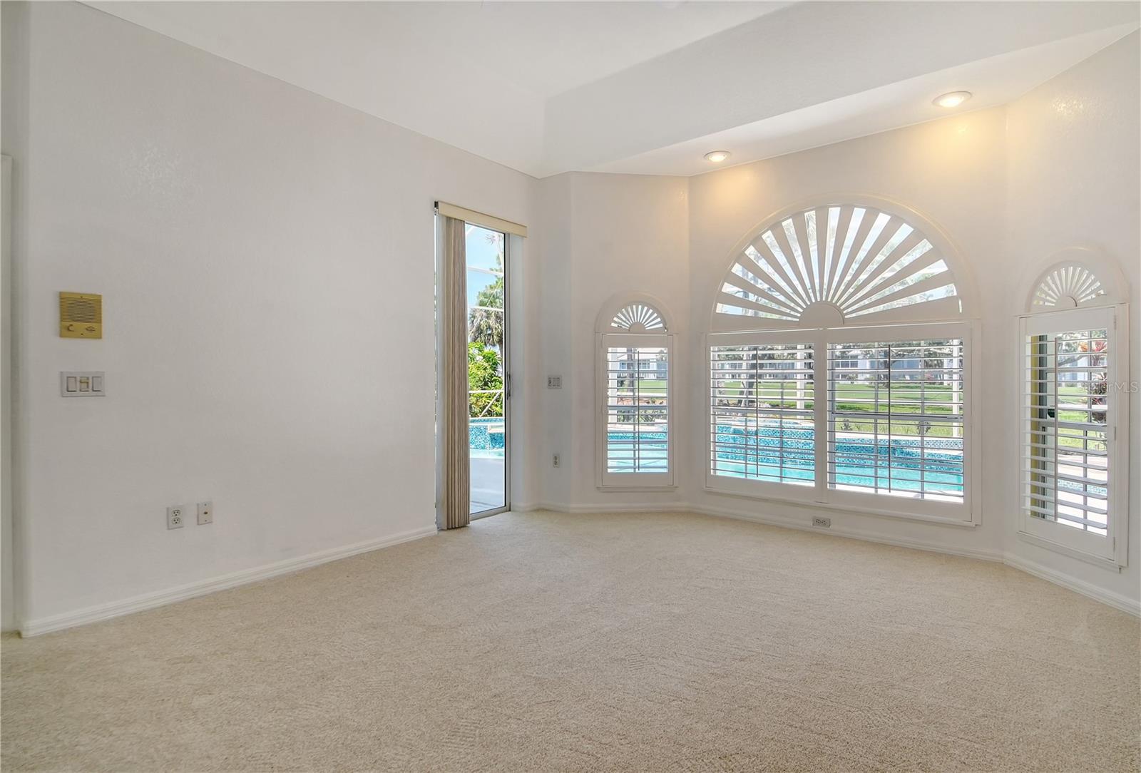 340 BERMUDA CT #5