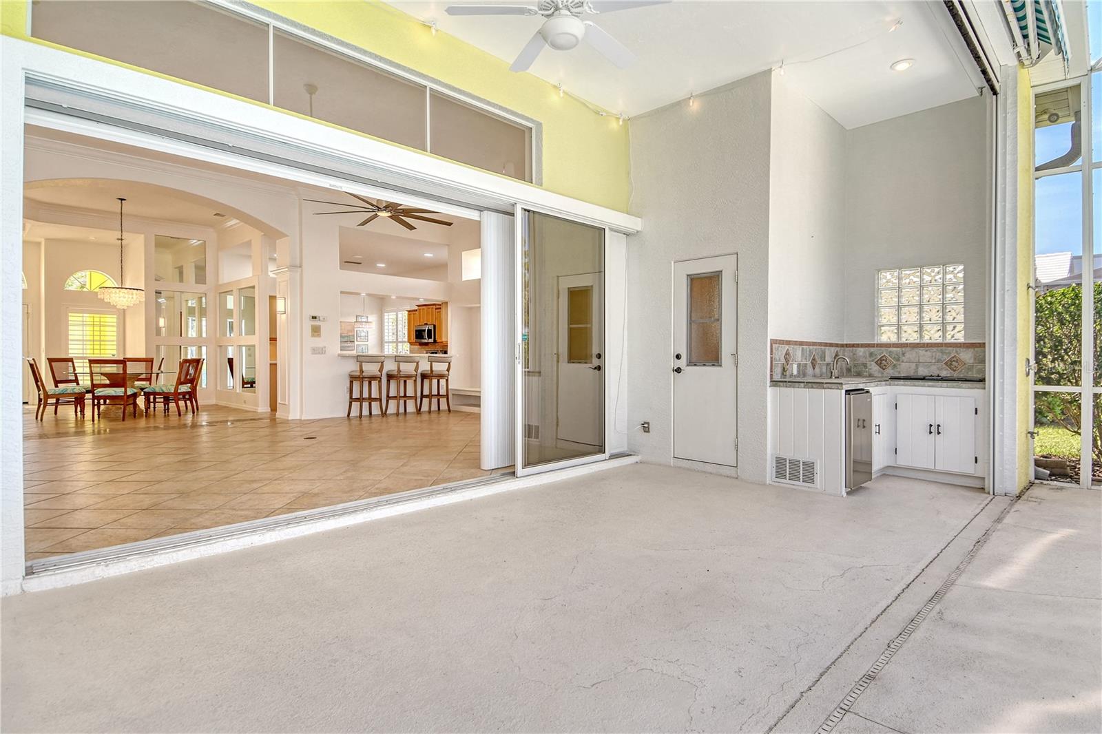 340 BERMUDA CT #5