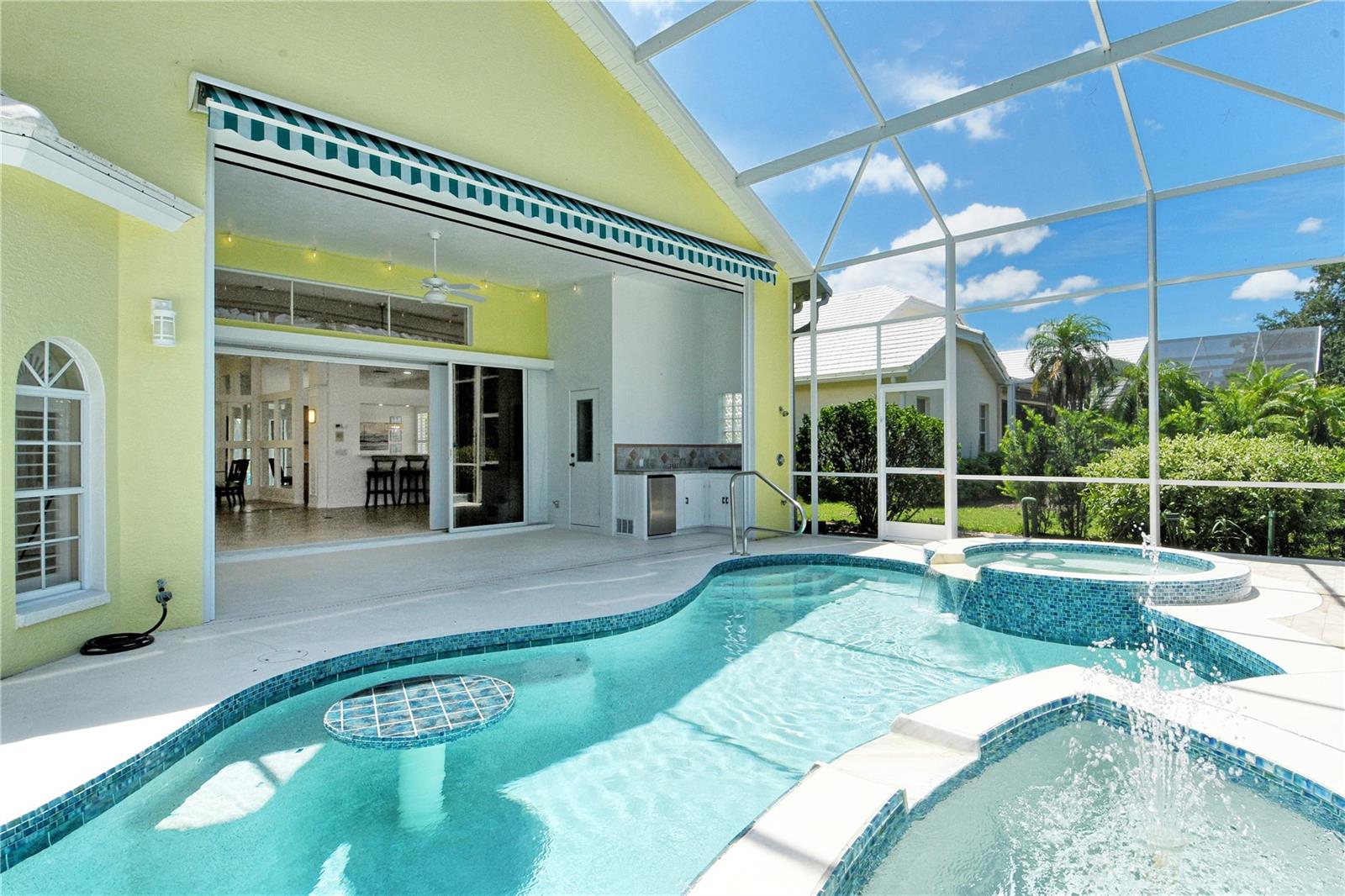 340 BERMUDA CT #5