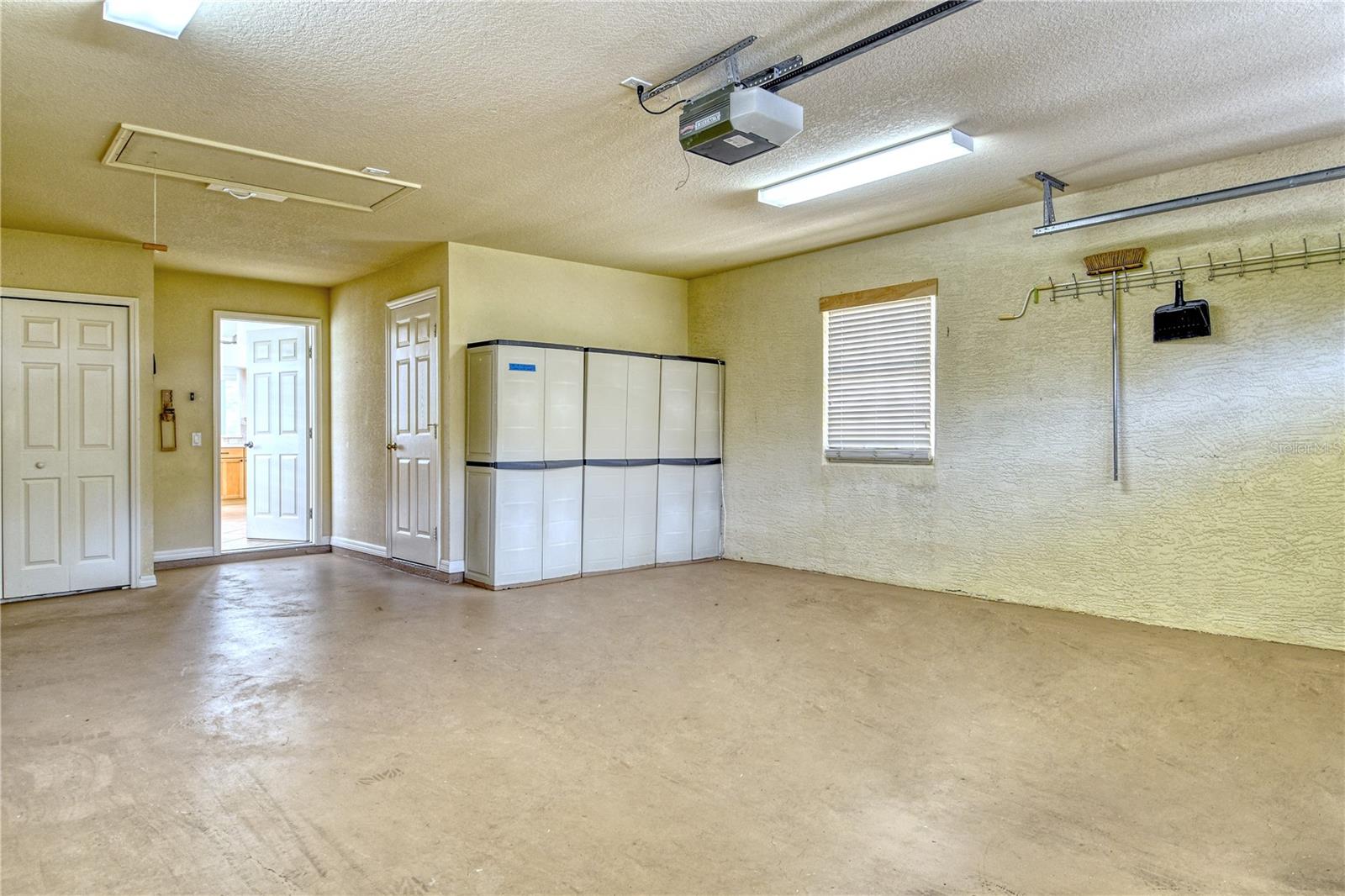 340 BERMUDA CT #5
