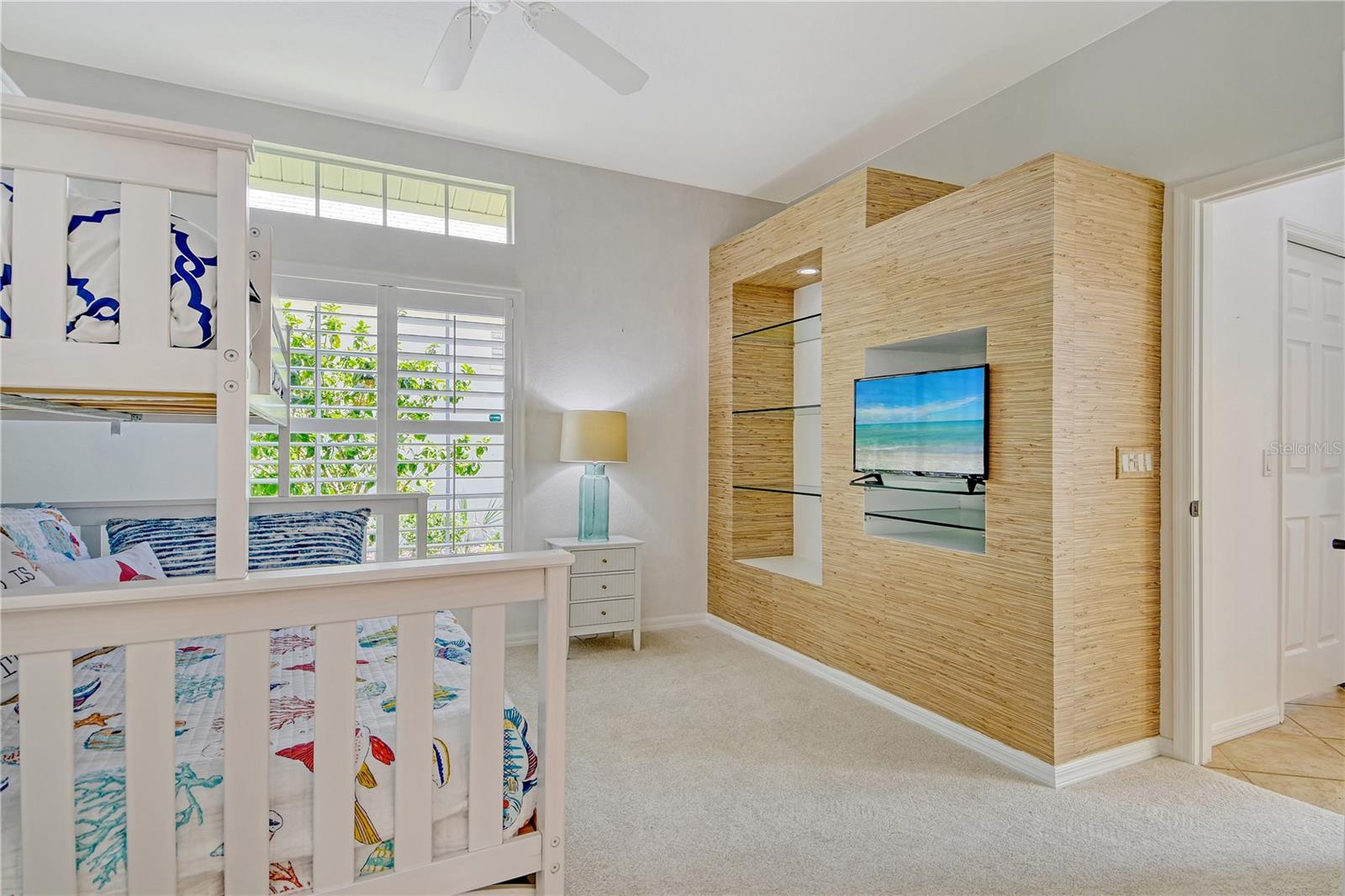340 BERMUDA CT #5