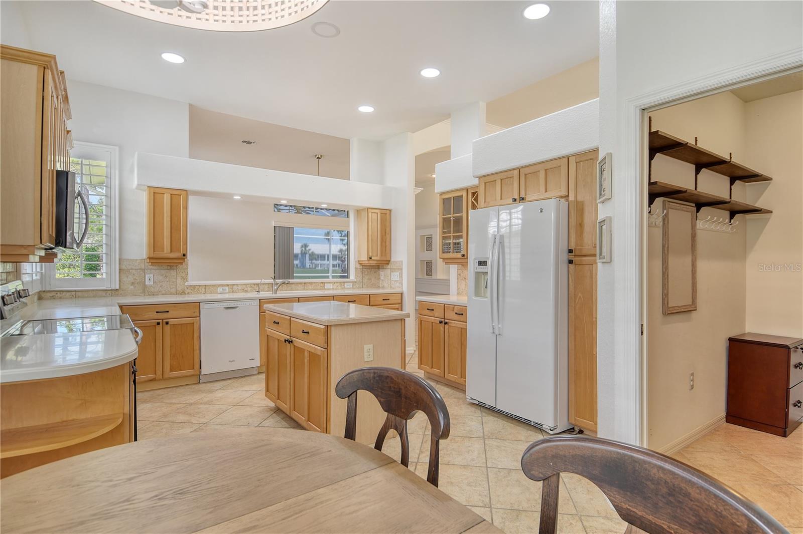 340 BERMUDA CT #5