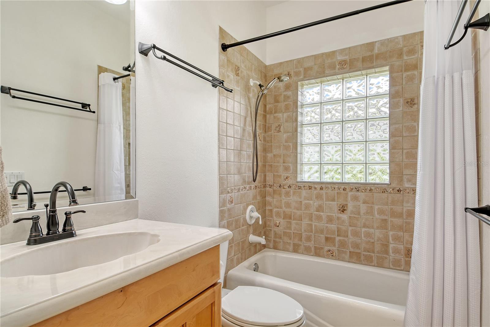 340 BERMUDA CT #5