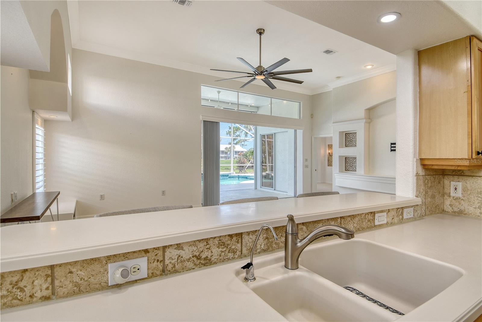 340 BERMUDA CT #5